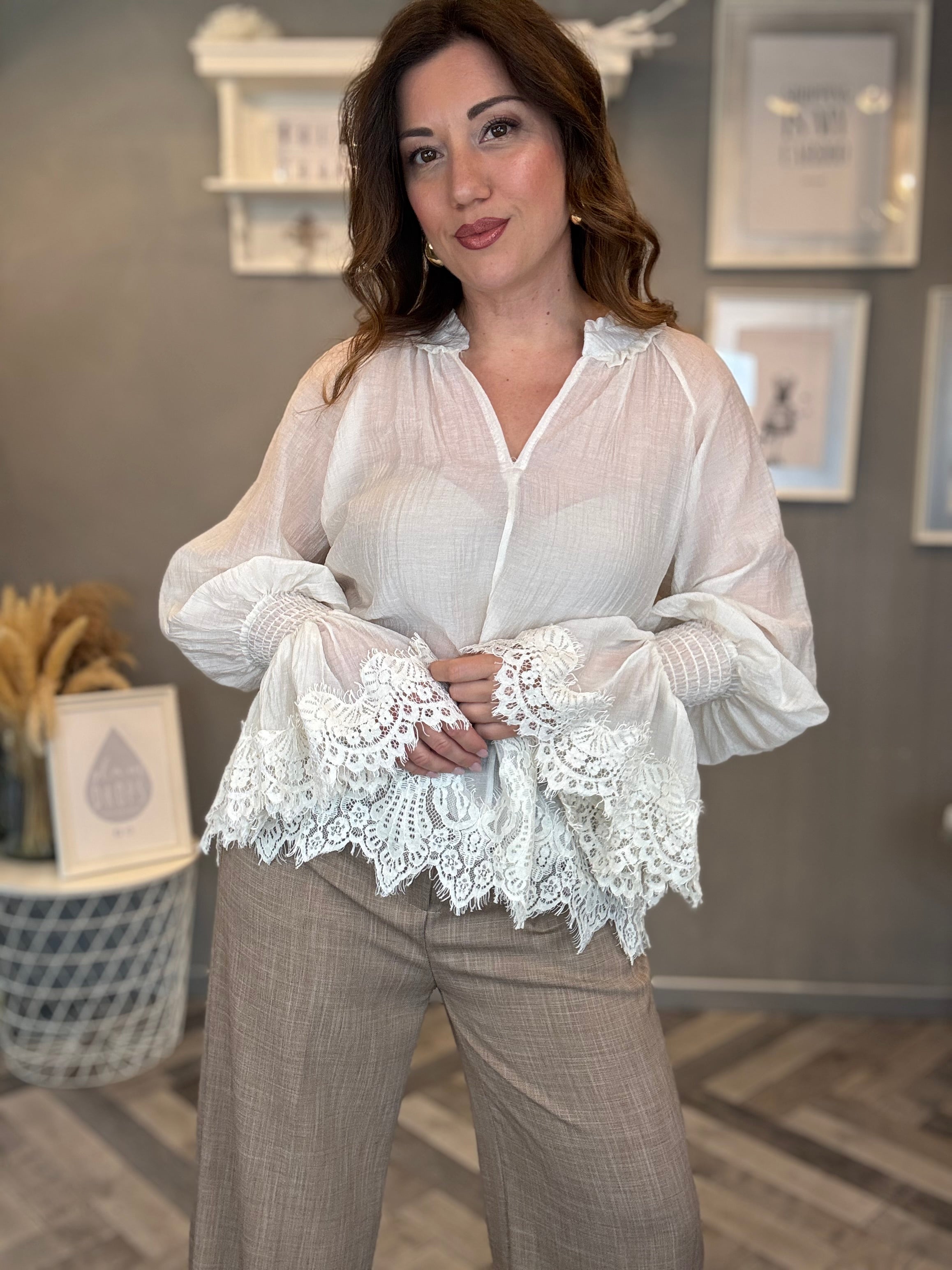 Blusa Romantic lace panna