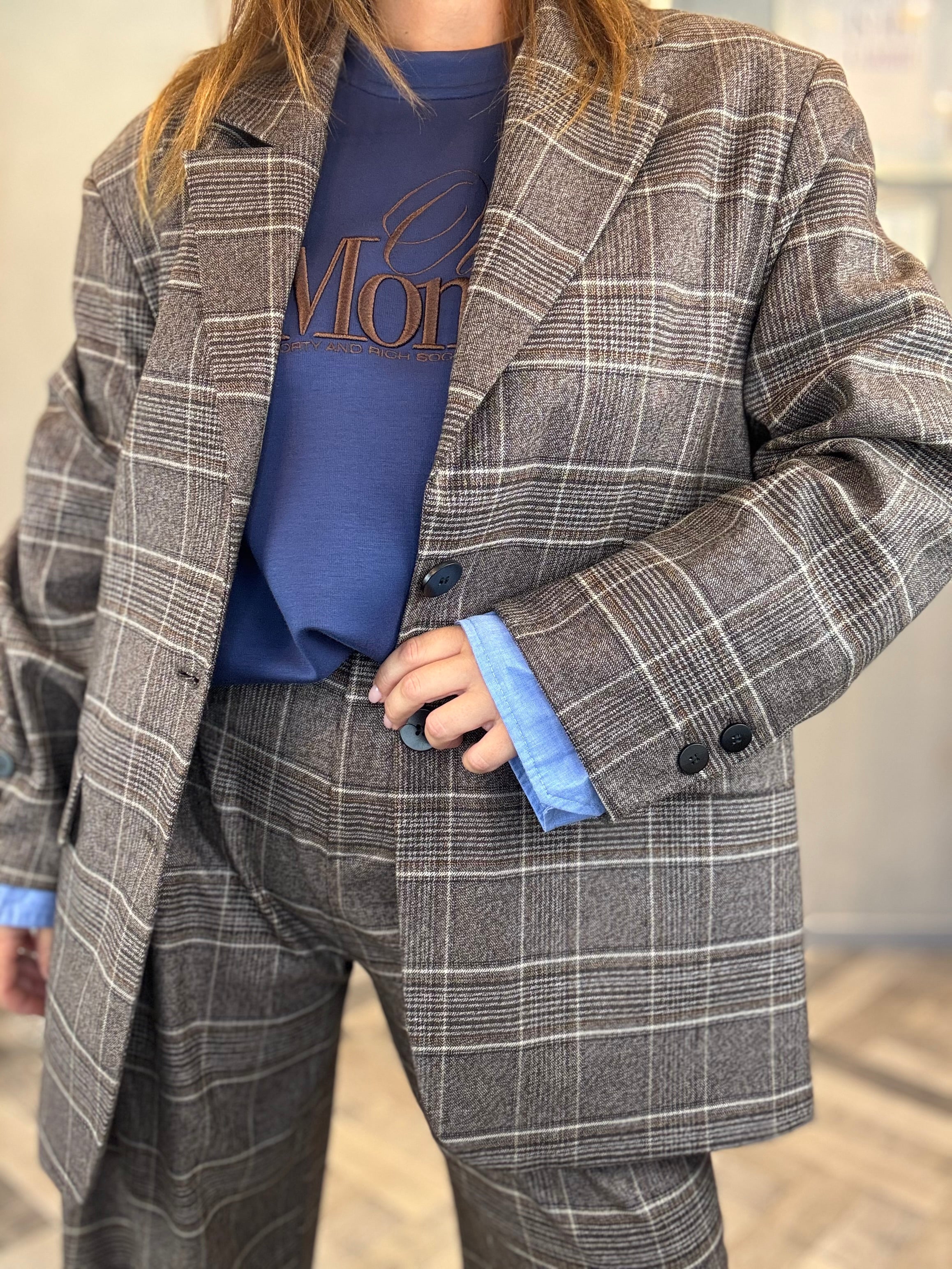 Lumina blazer marrone a quadri con polsino camicia