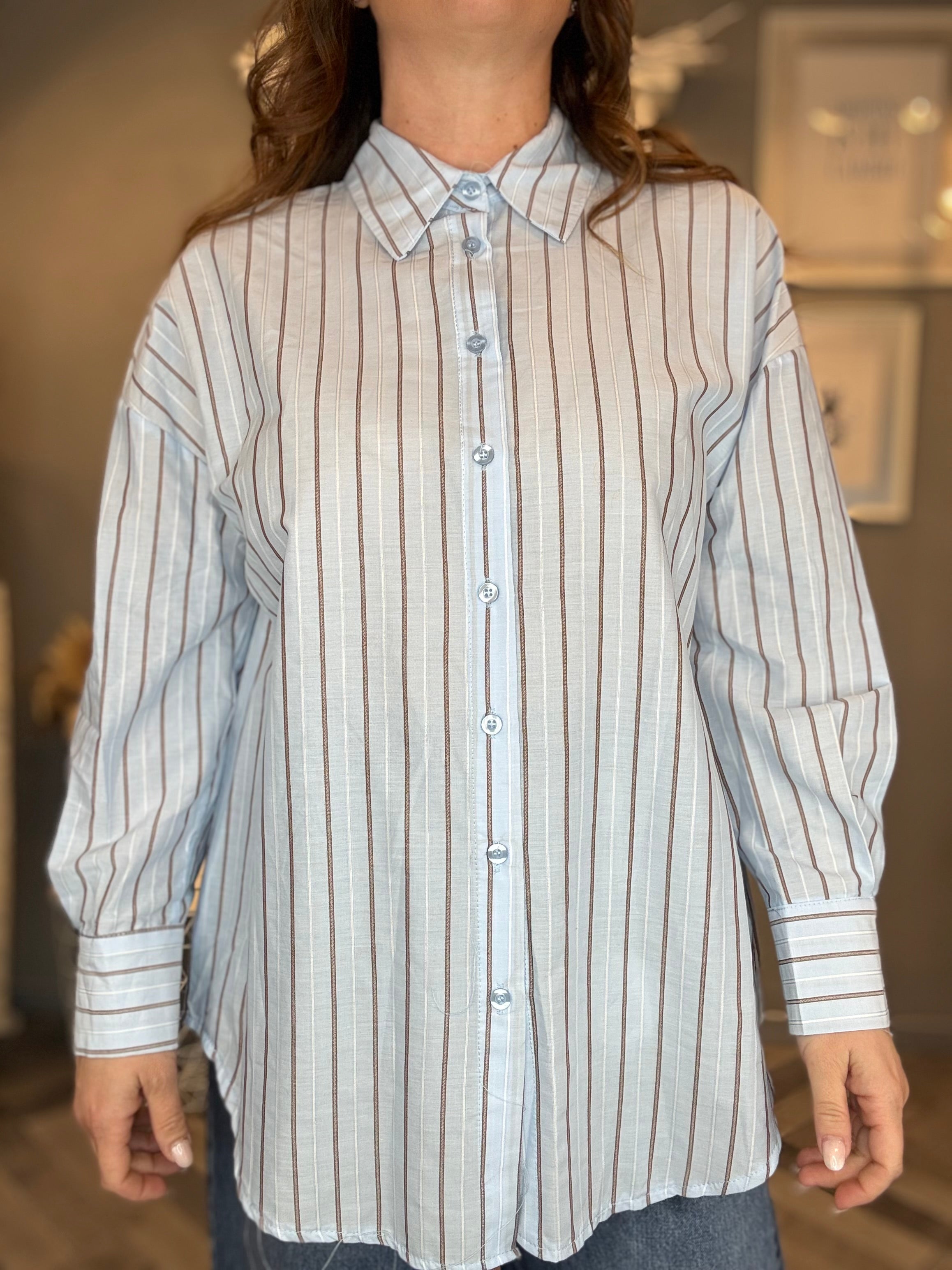 Camicia over celeste righe cioccolato