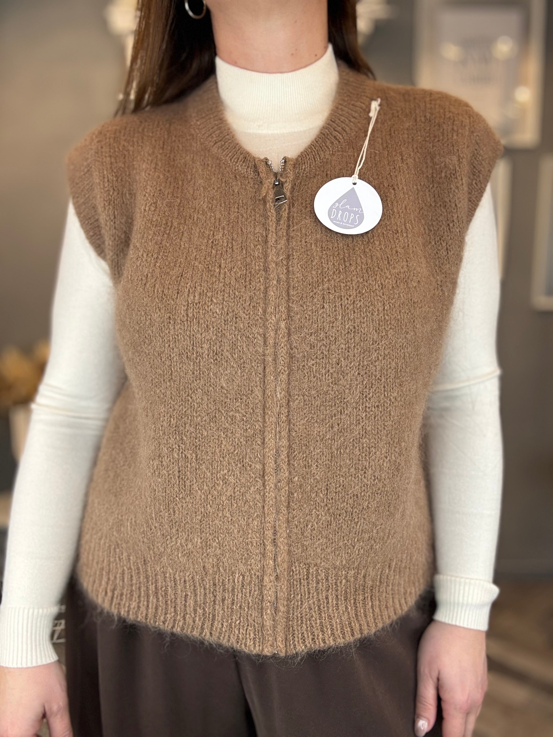 Gilet in maglia con zip camel