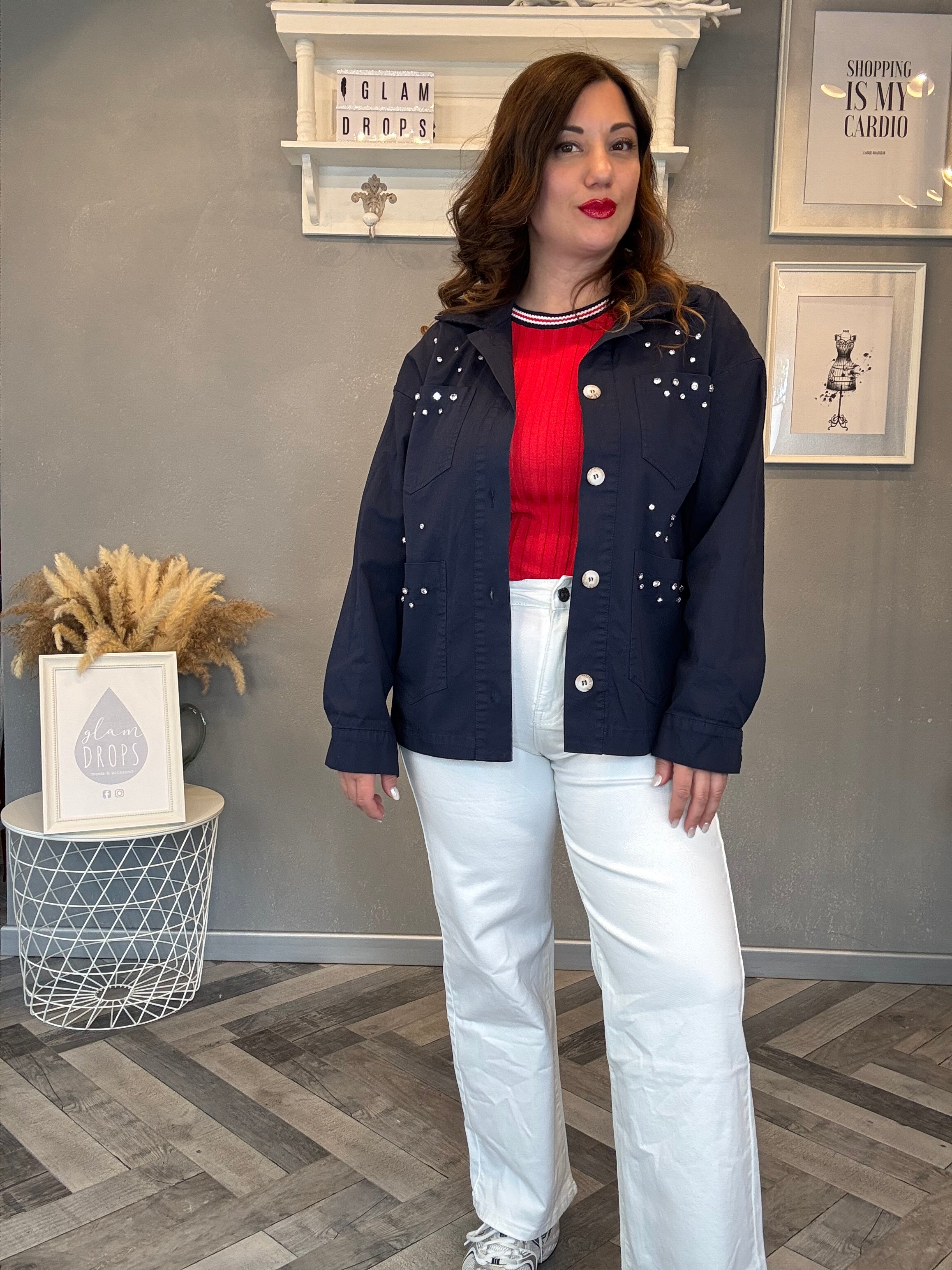 Giacca utility blu con dettagli gioiello
