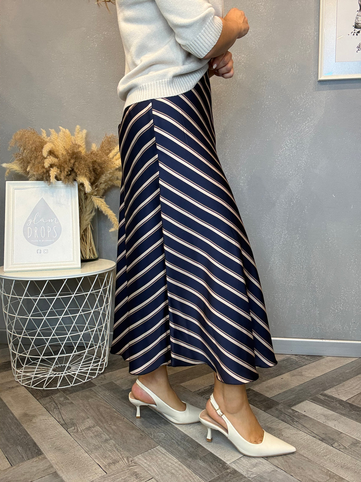 Gonna midi satin blu con righe
