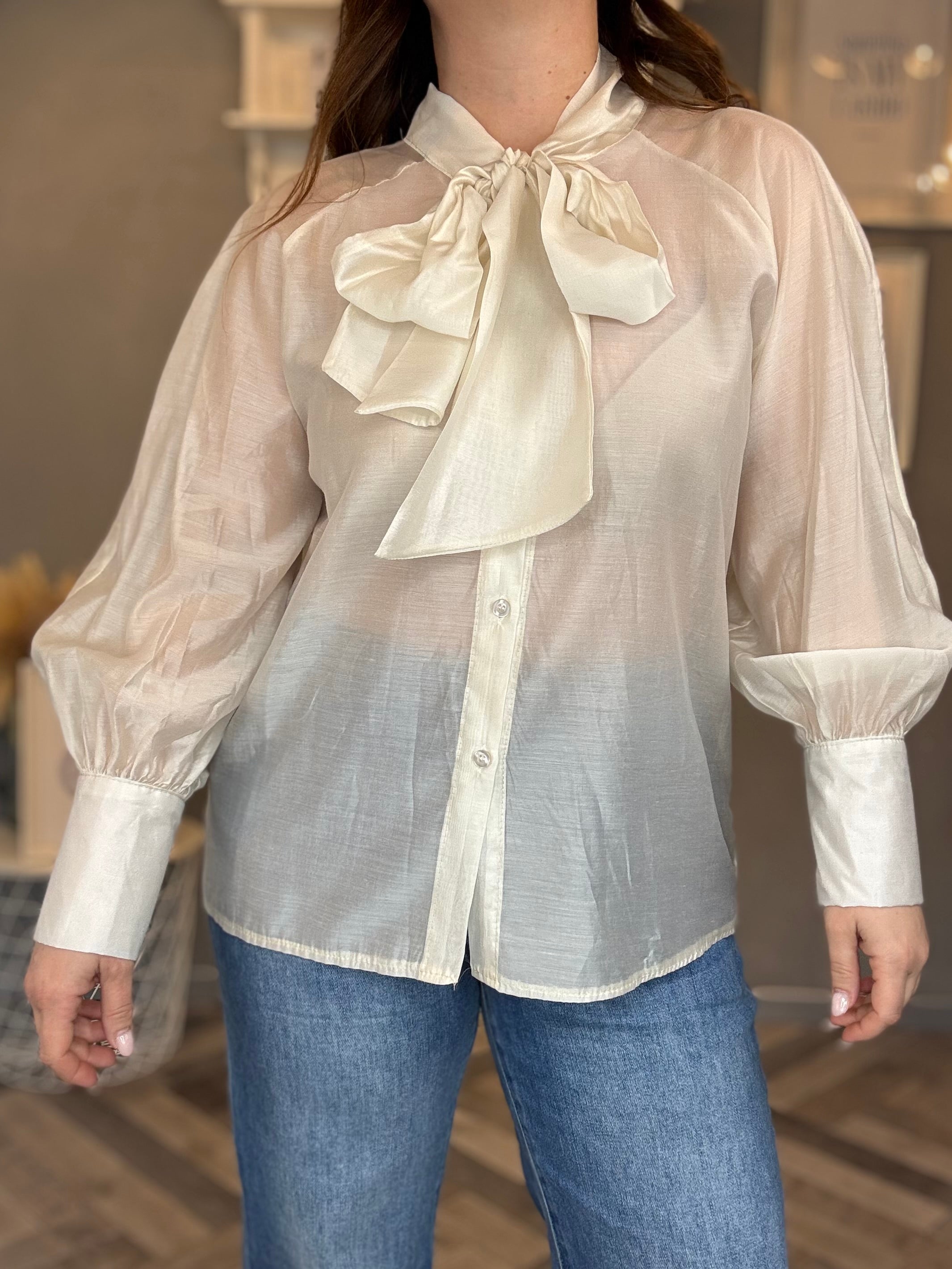 Camicia in tencel con fiocco
