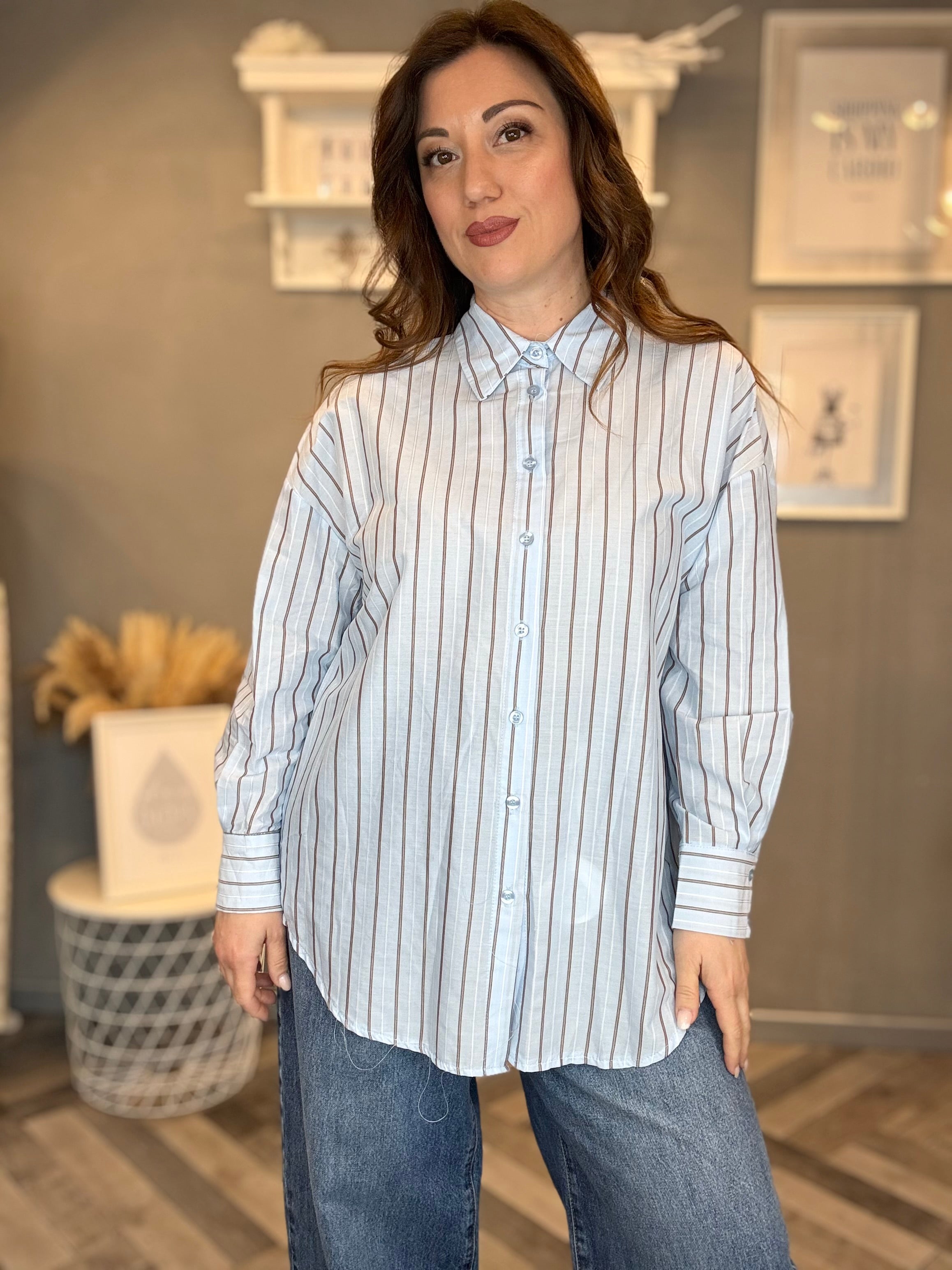 Camicia over celeste righe cioccolato