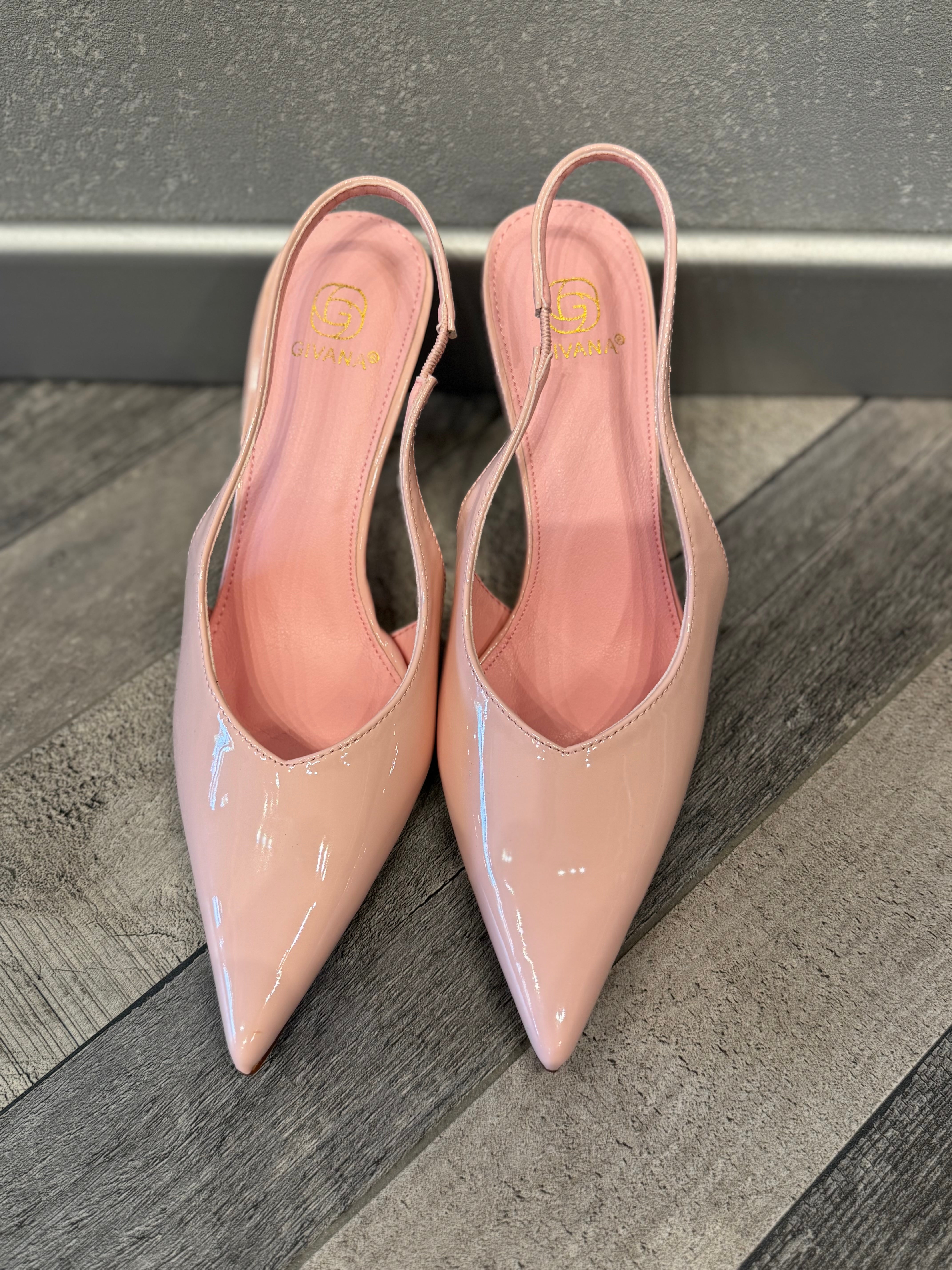 Slingback in vernice rosa pastello