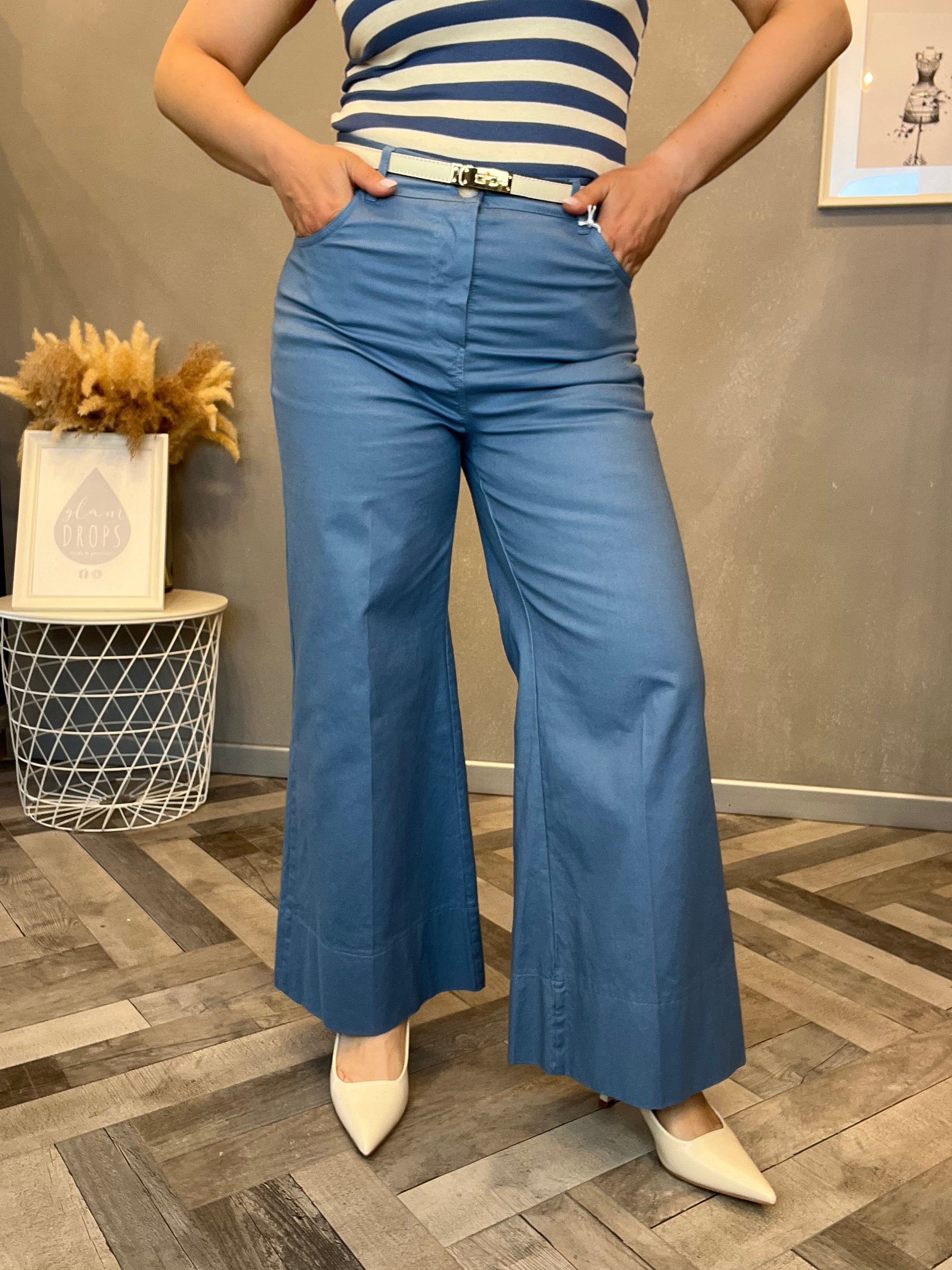 Pantalone wide leg carta da zucchero