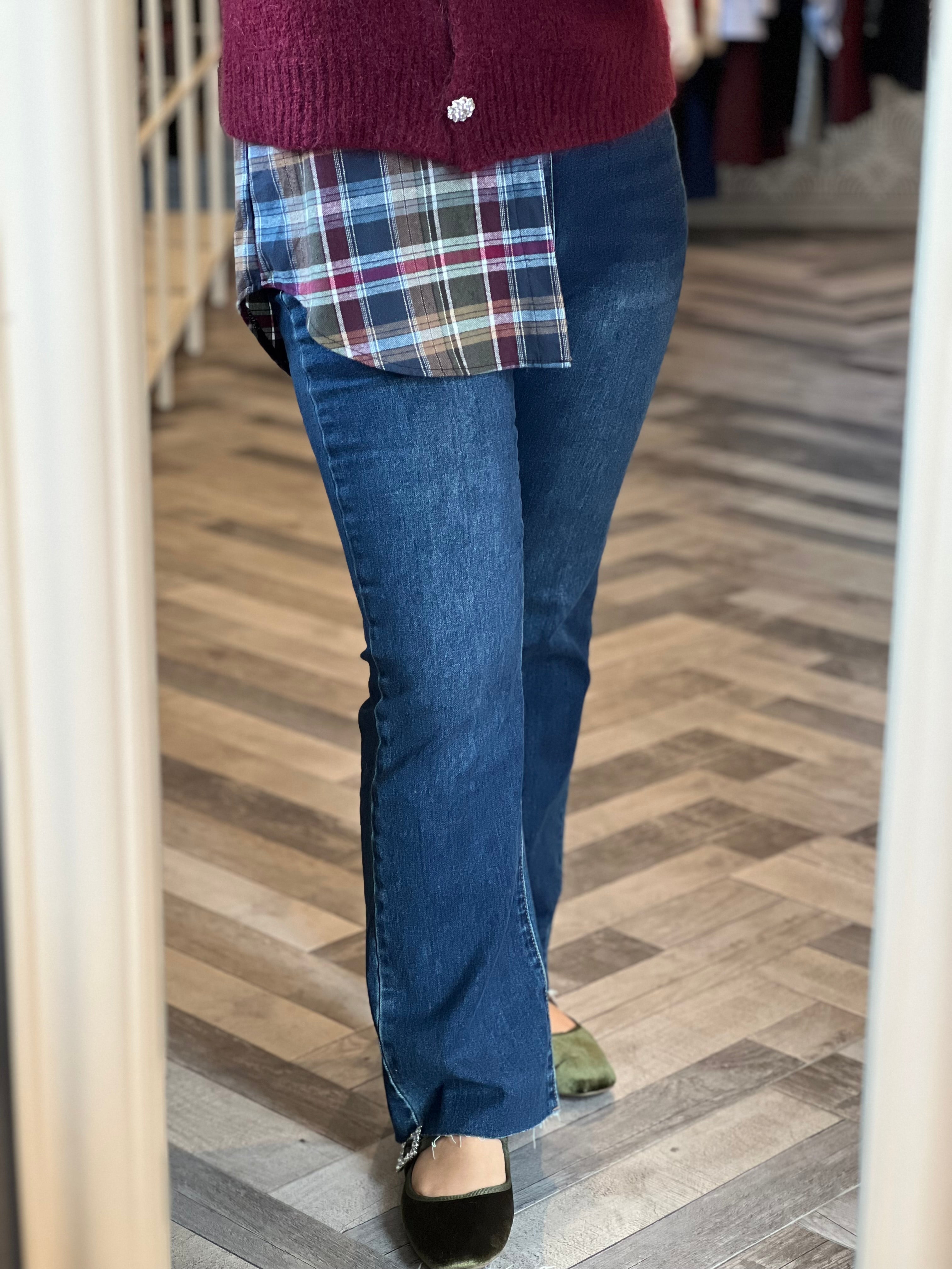 Jeans modello trombetta