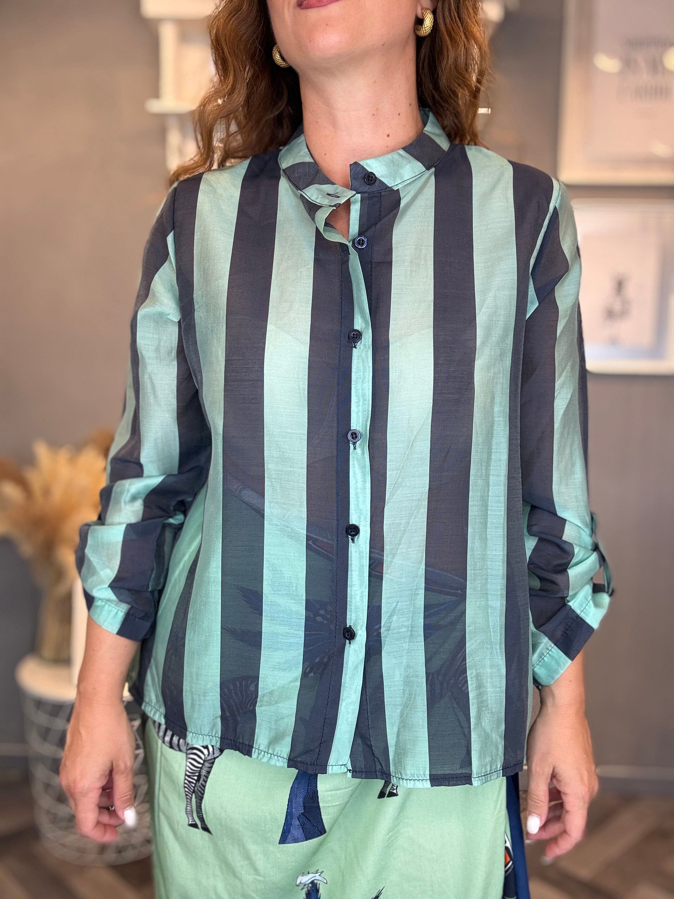 Camicia Isla Bonita bande roll-up blu e acqua