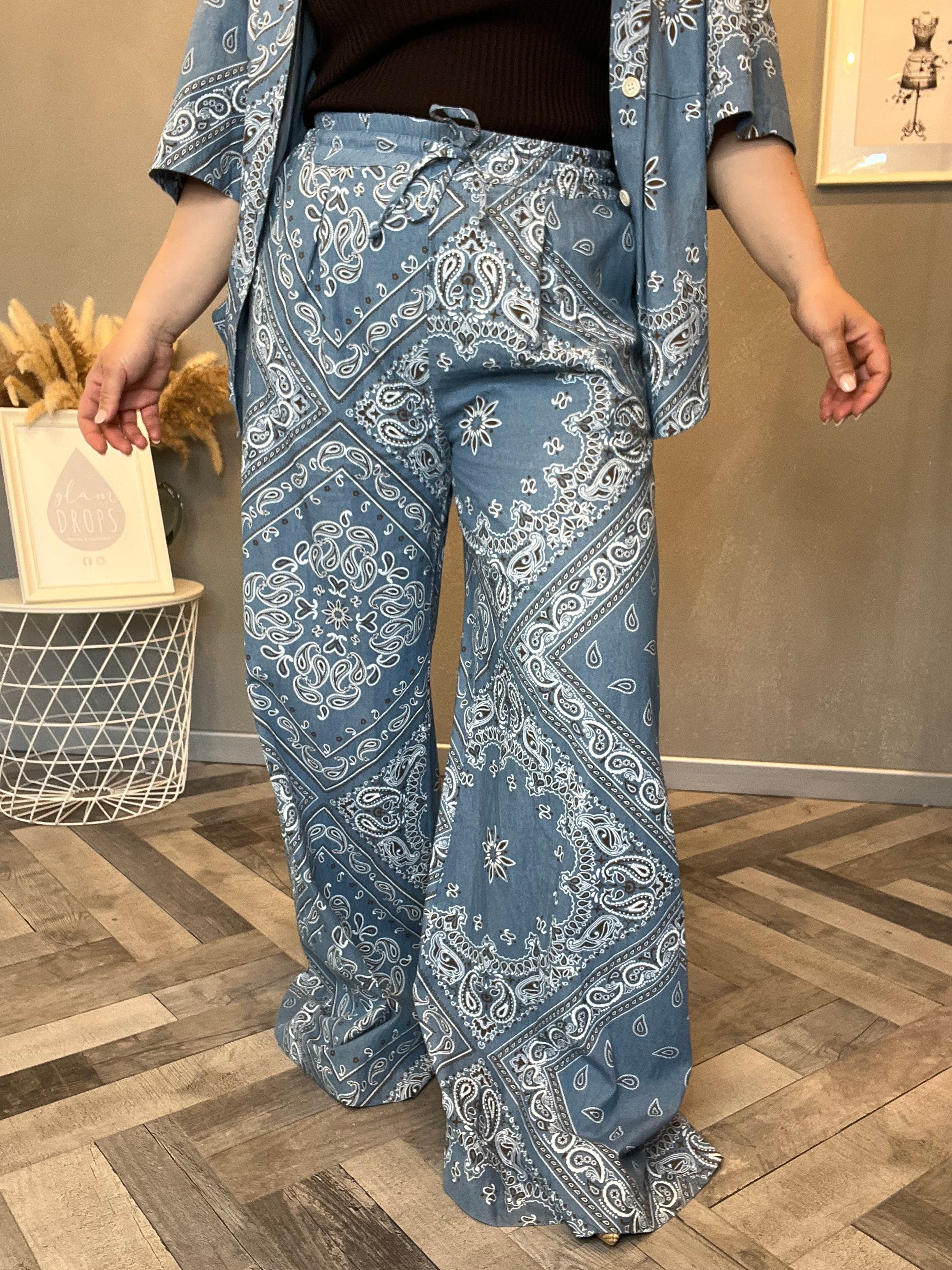 Lumina pantalone jeans paisley bandana