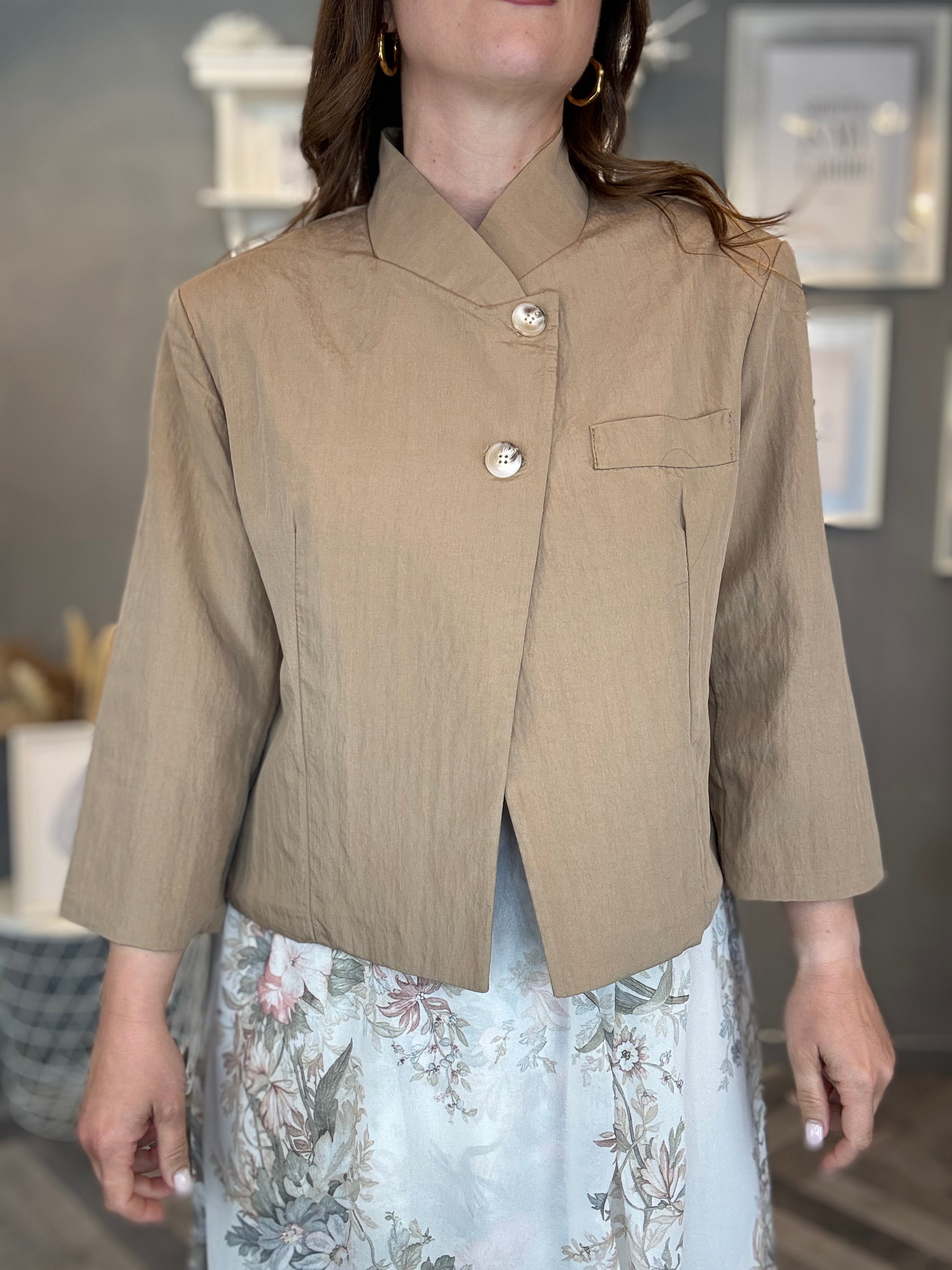 Giacca collo incrociato beige