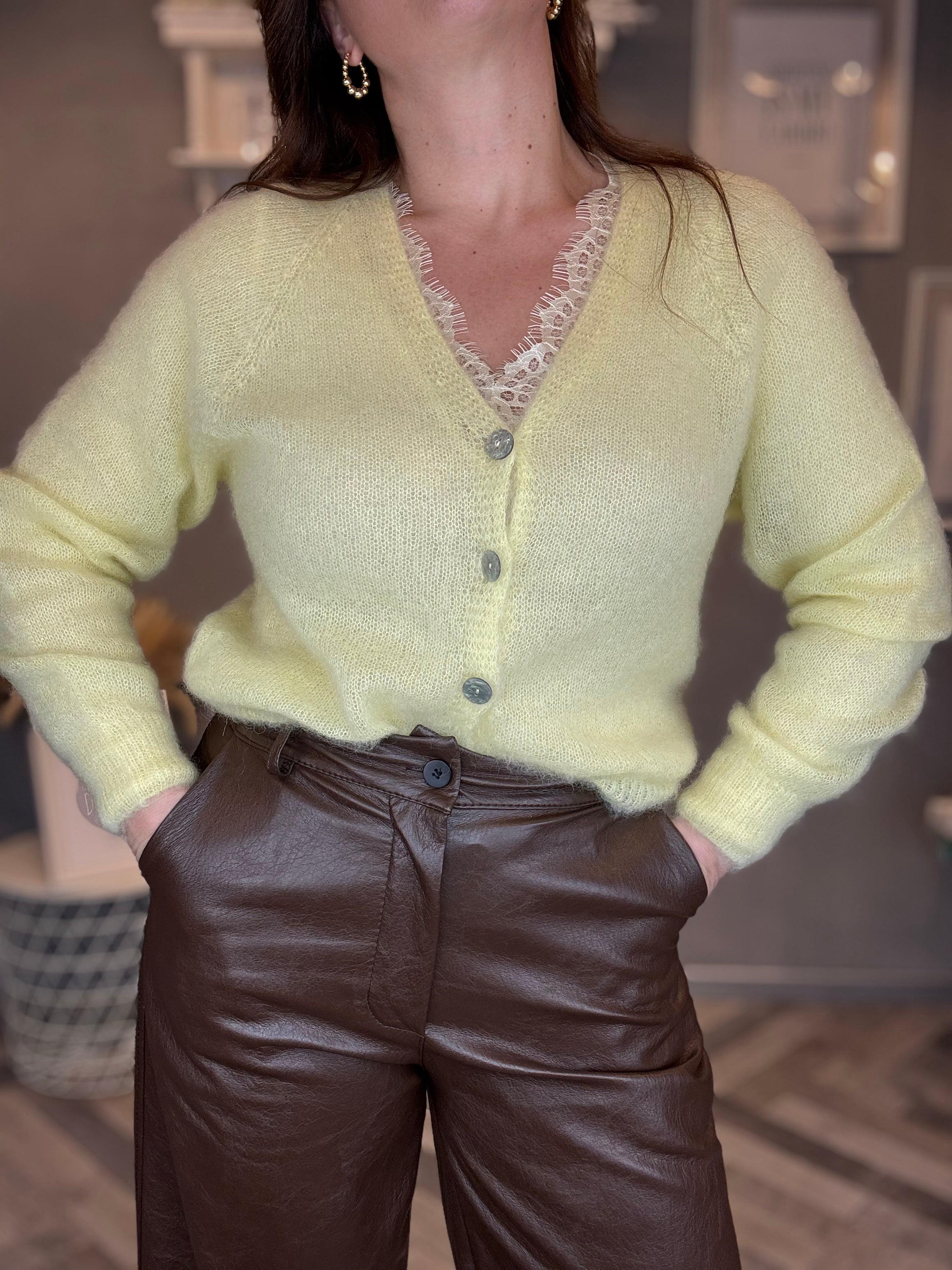 Cardigan in kid mohair giallo pastello