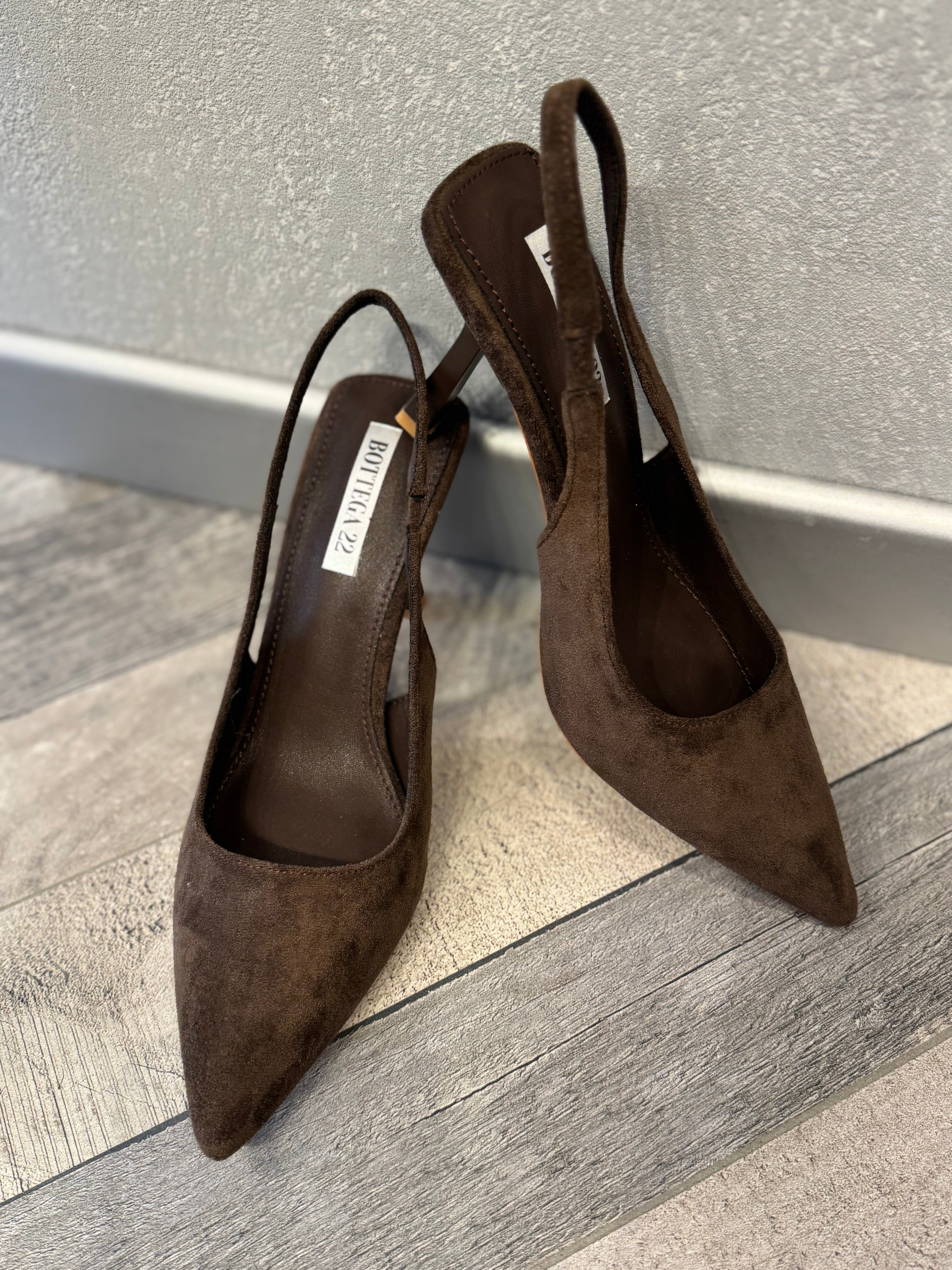 Slingback in eco suede moro