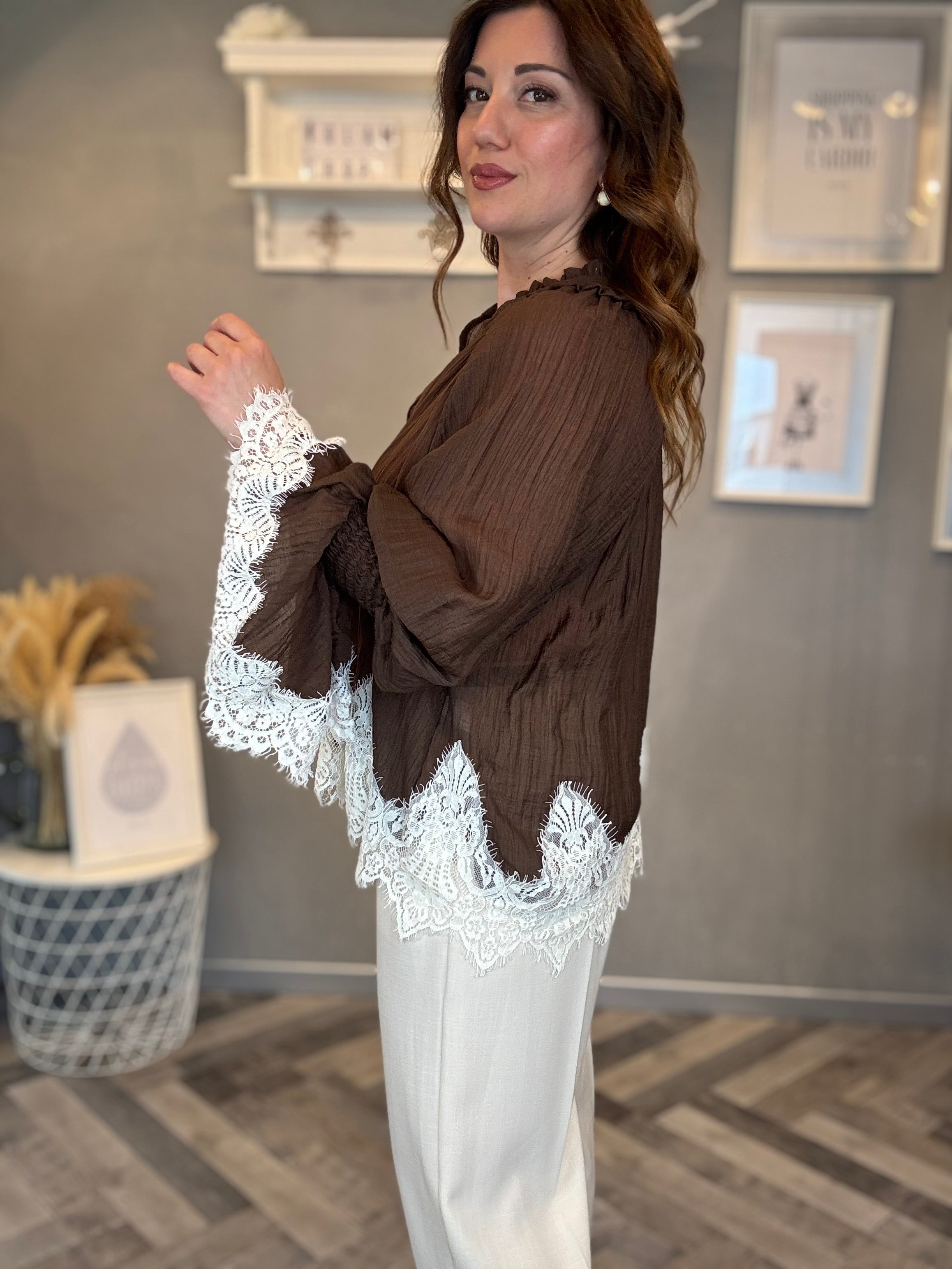 Blusa Romantic lace cioccolato