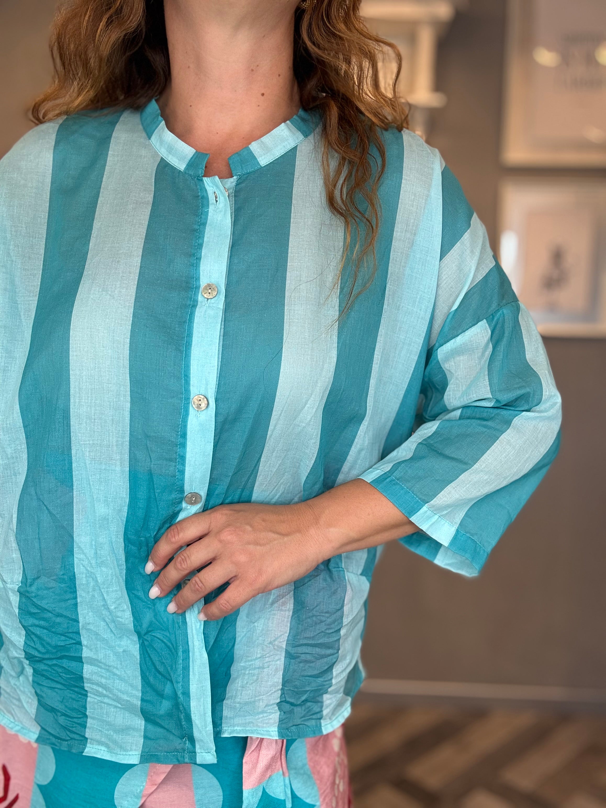 Camicia Isla Bonita coreana bande turchese