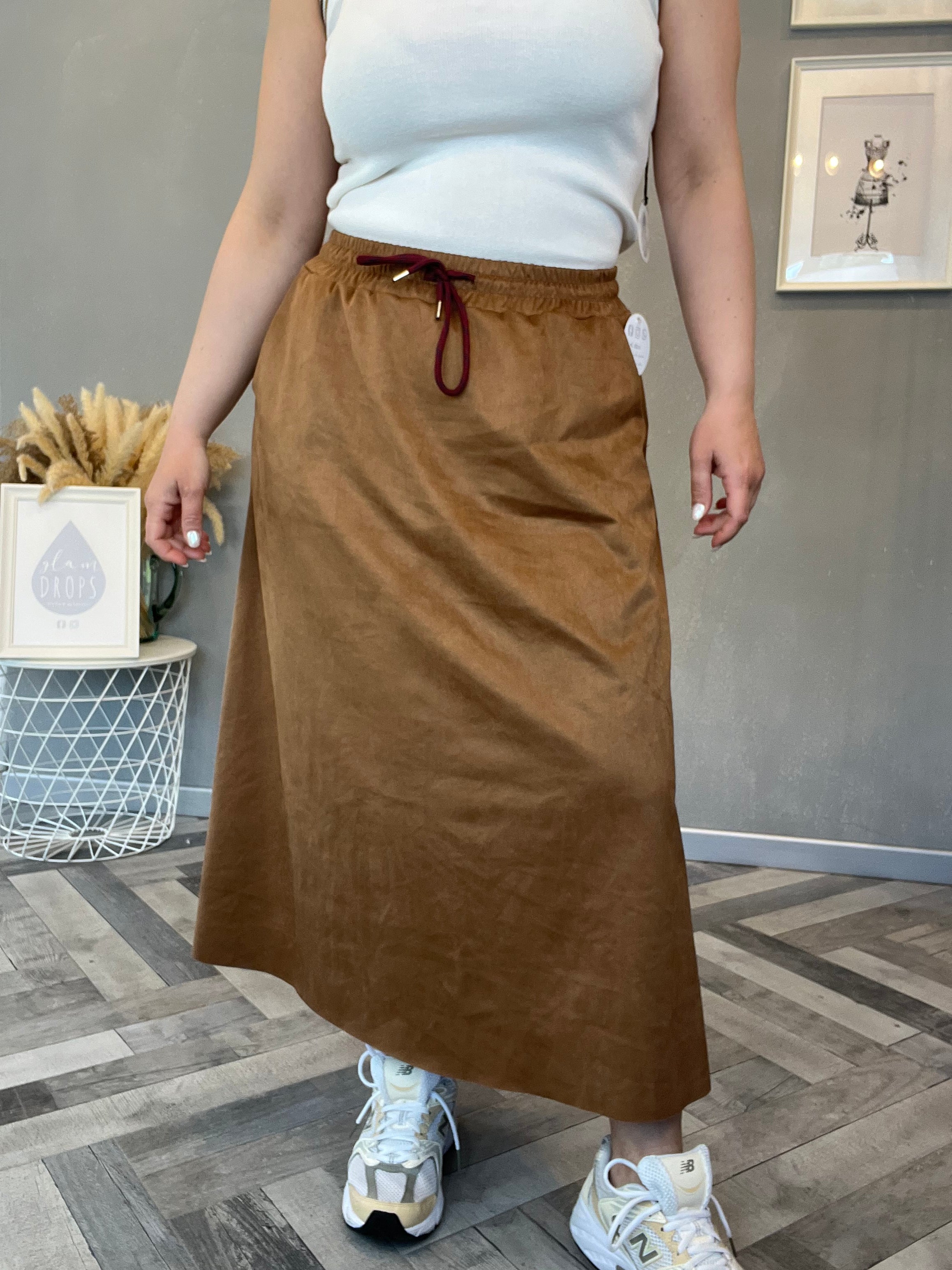 Gonna lunga in eco suede effetto scamosciato