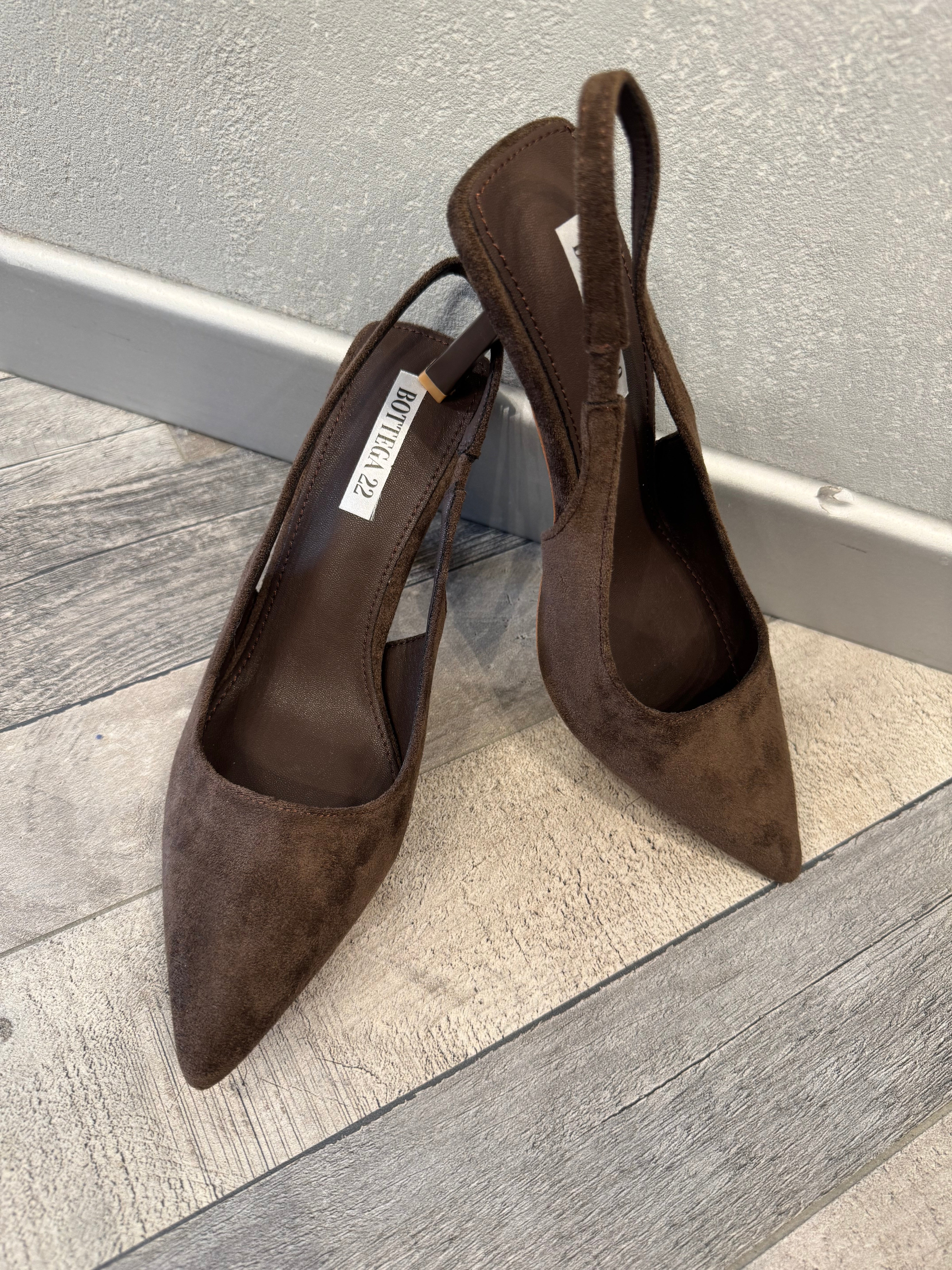 Slingback in eco suede moro