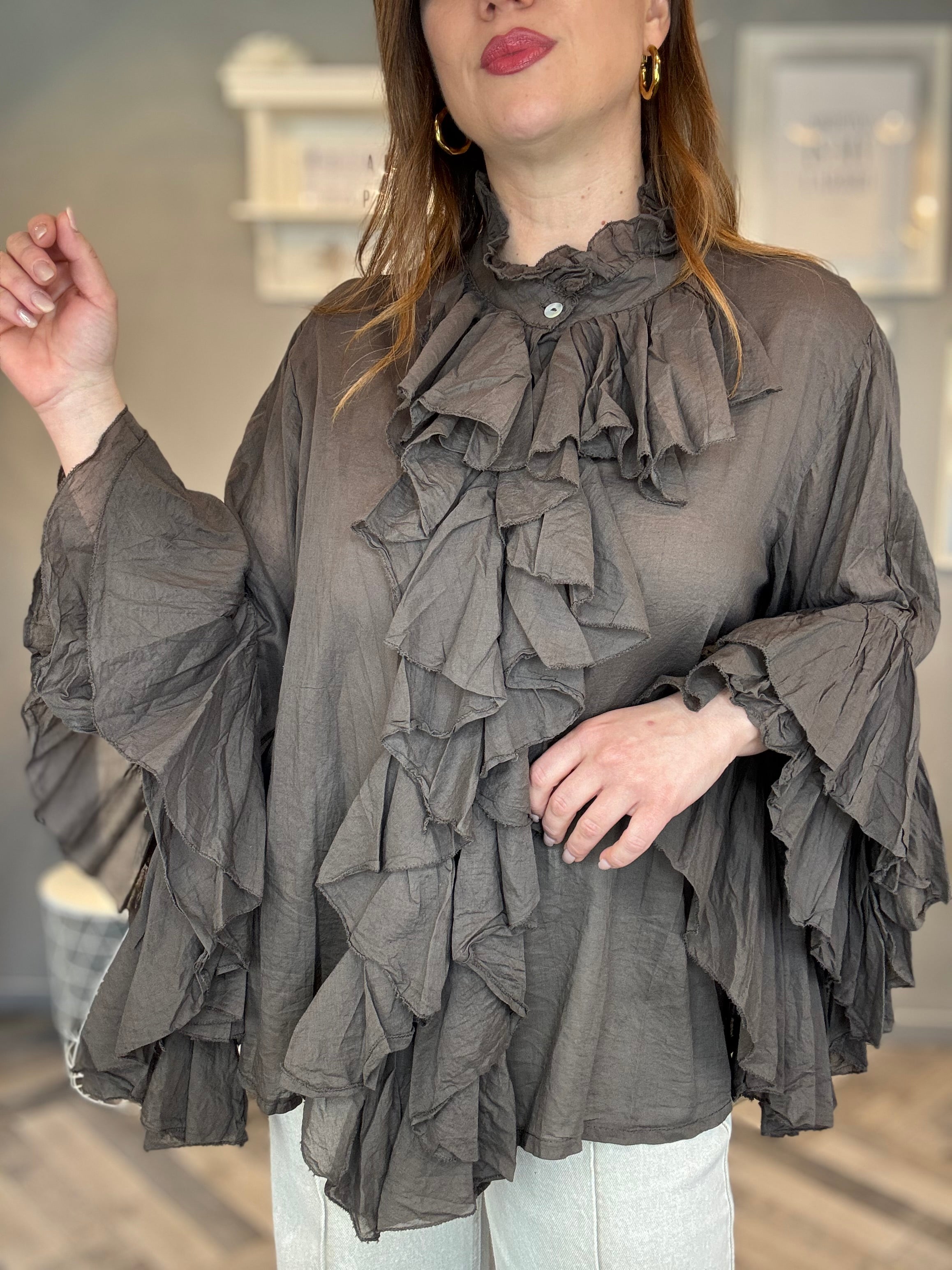 Blusa camicia volant moro