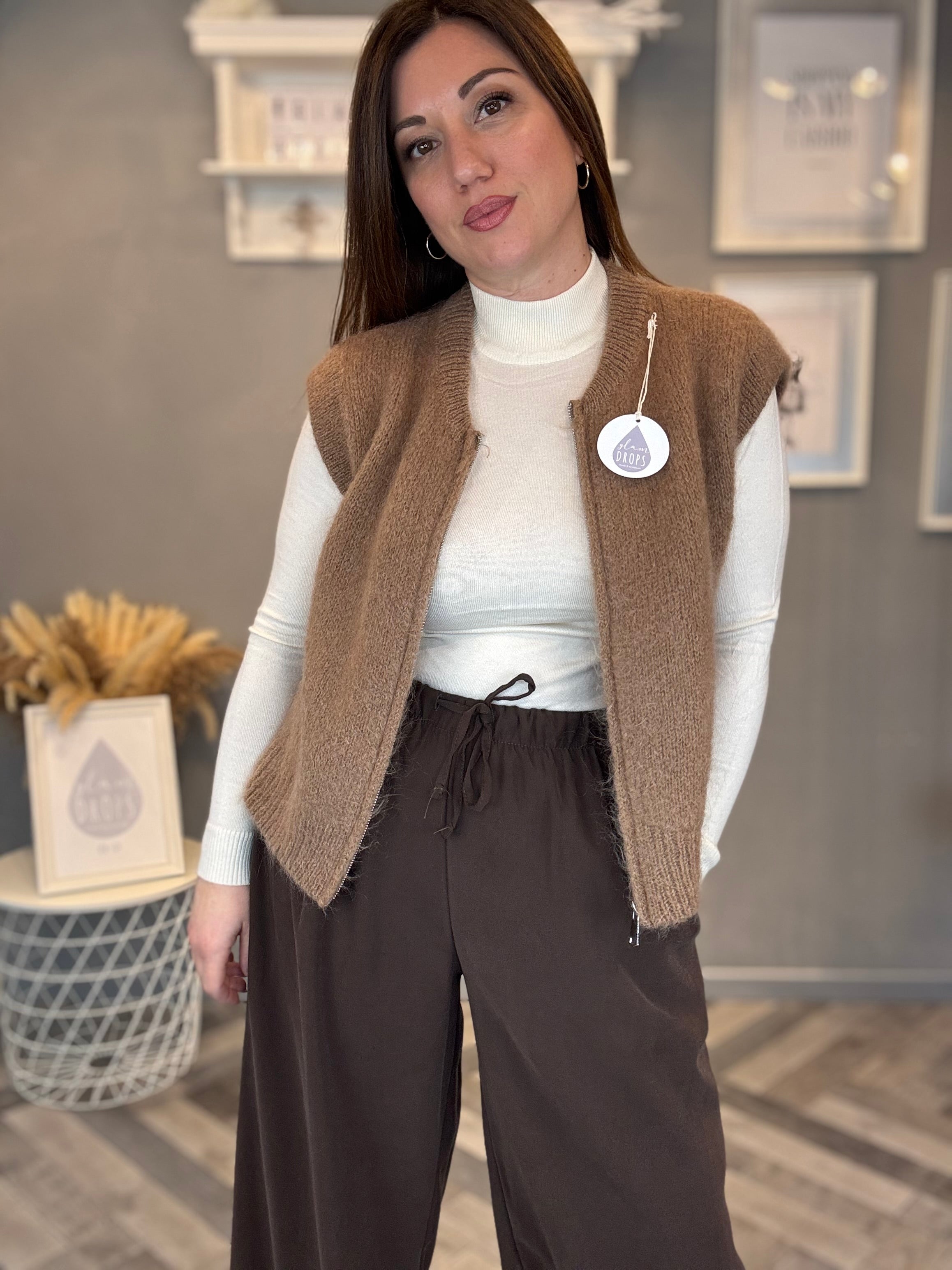 Gilet in maglia con zip camel