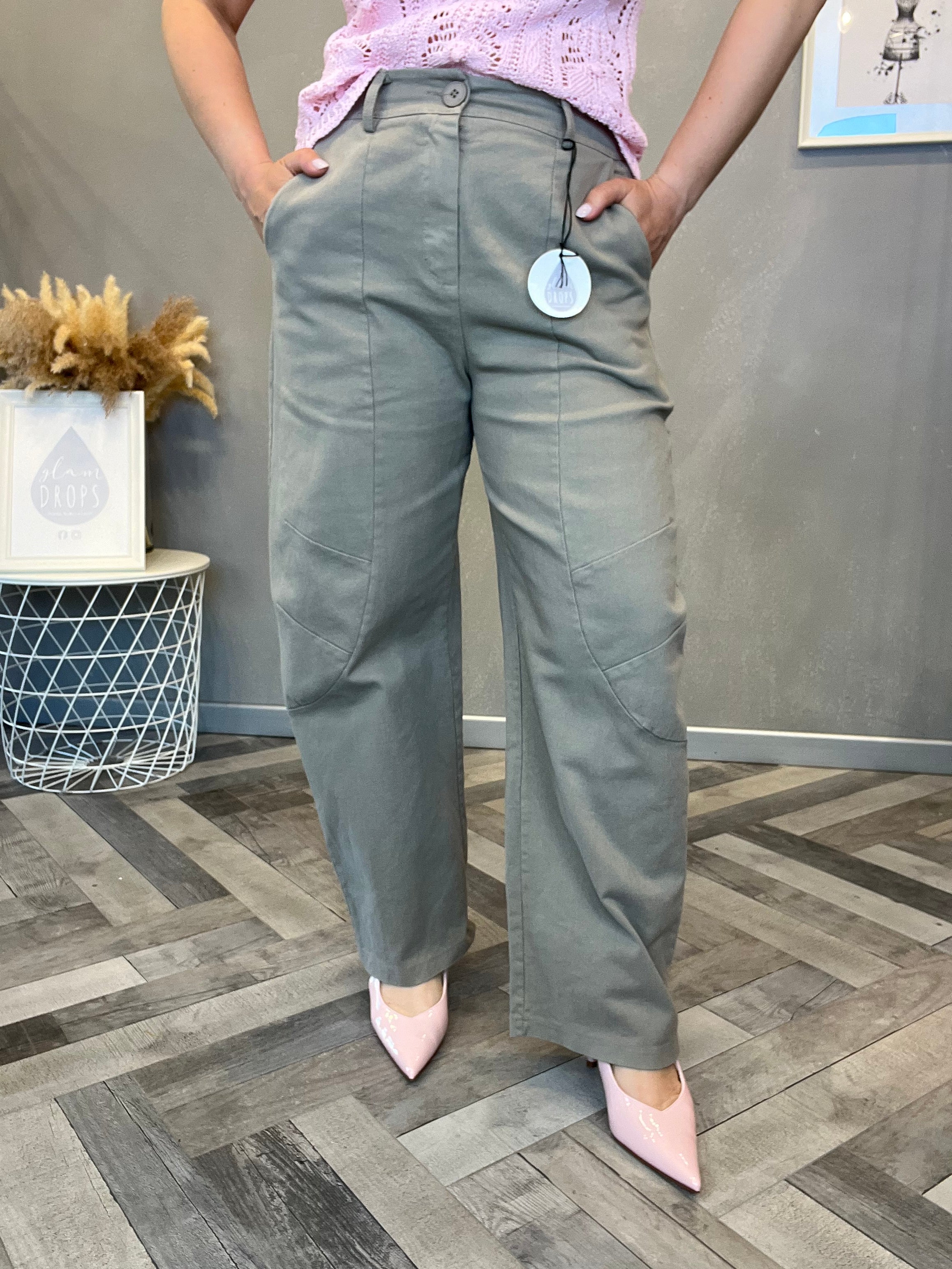Jeans barrel tortora con cuciture