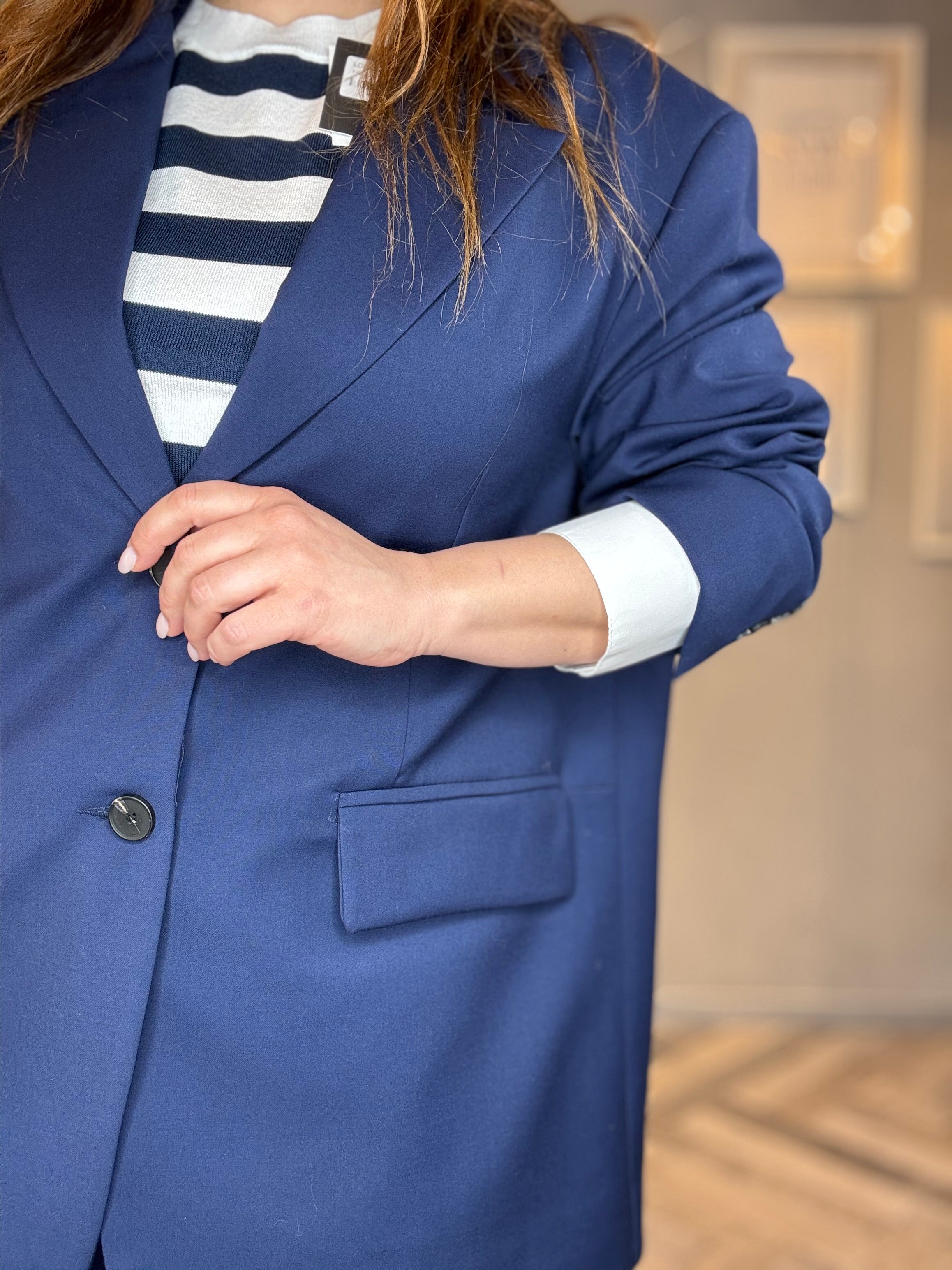 Lumina blazer over bordo camicia
