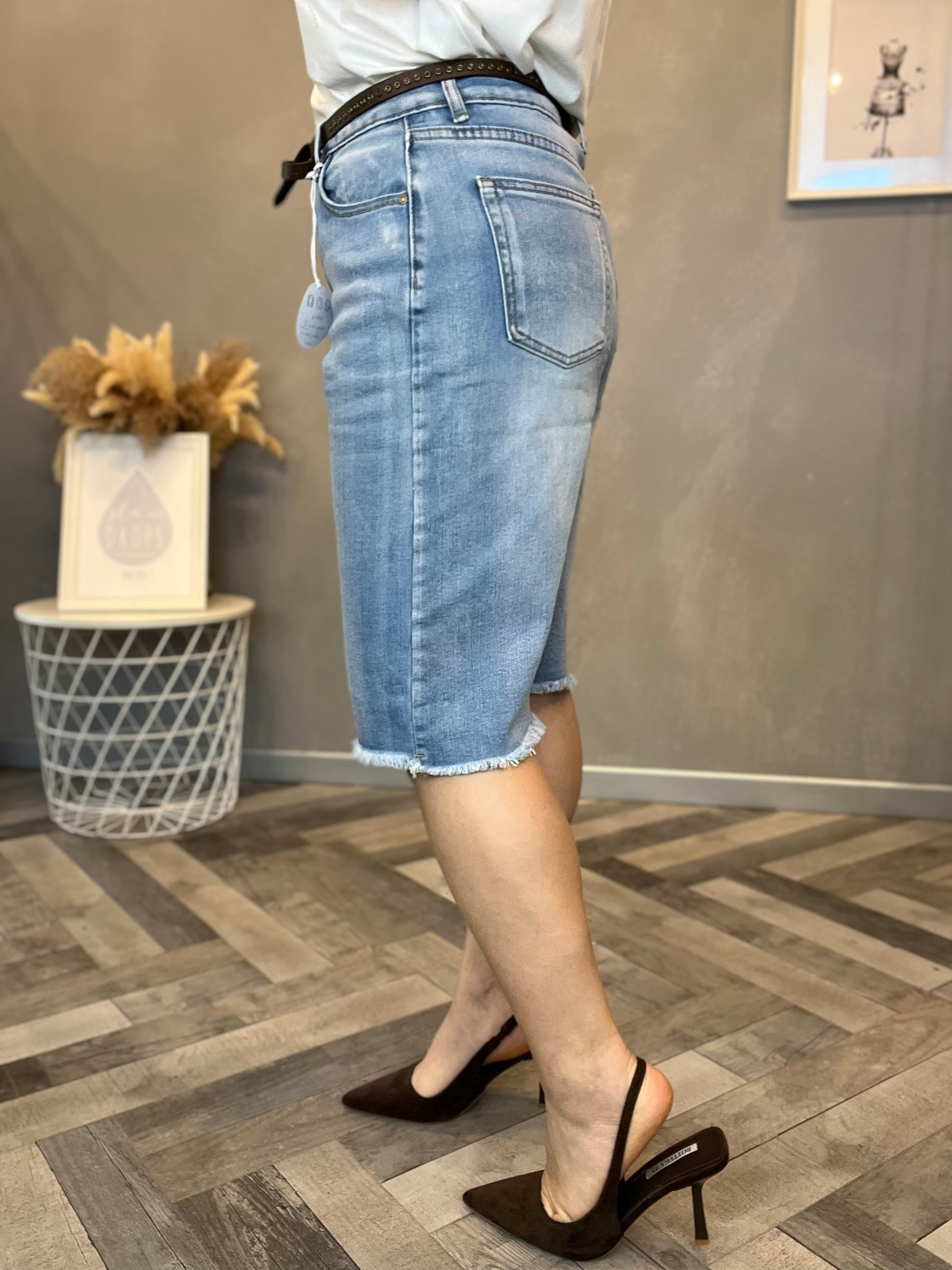 Bermuda di jeans