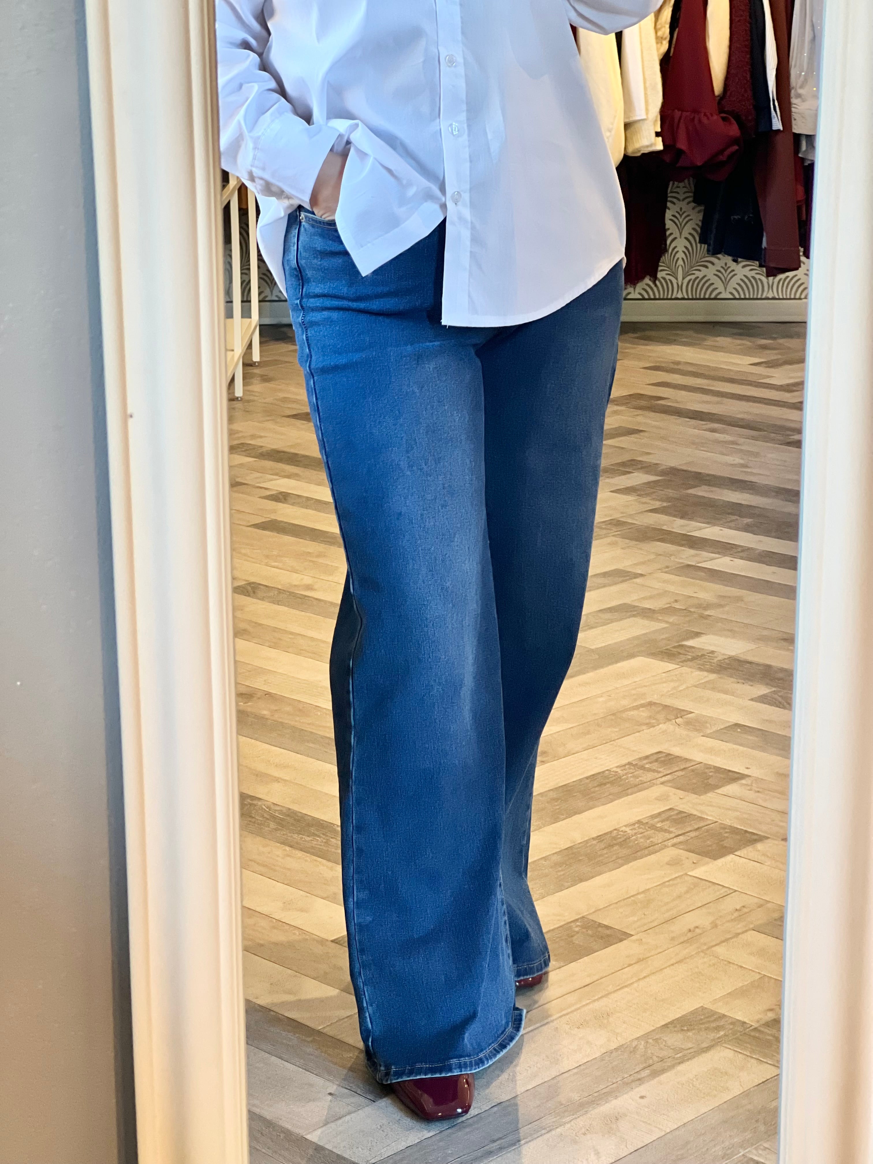 Jeans a palazzo elasticizzato