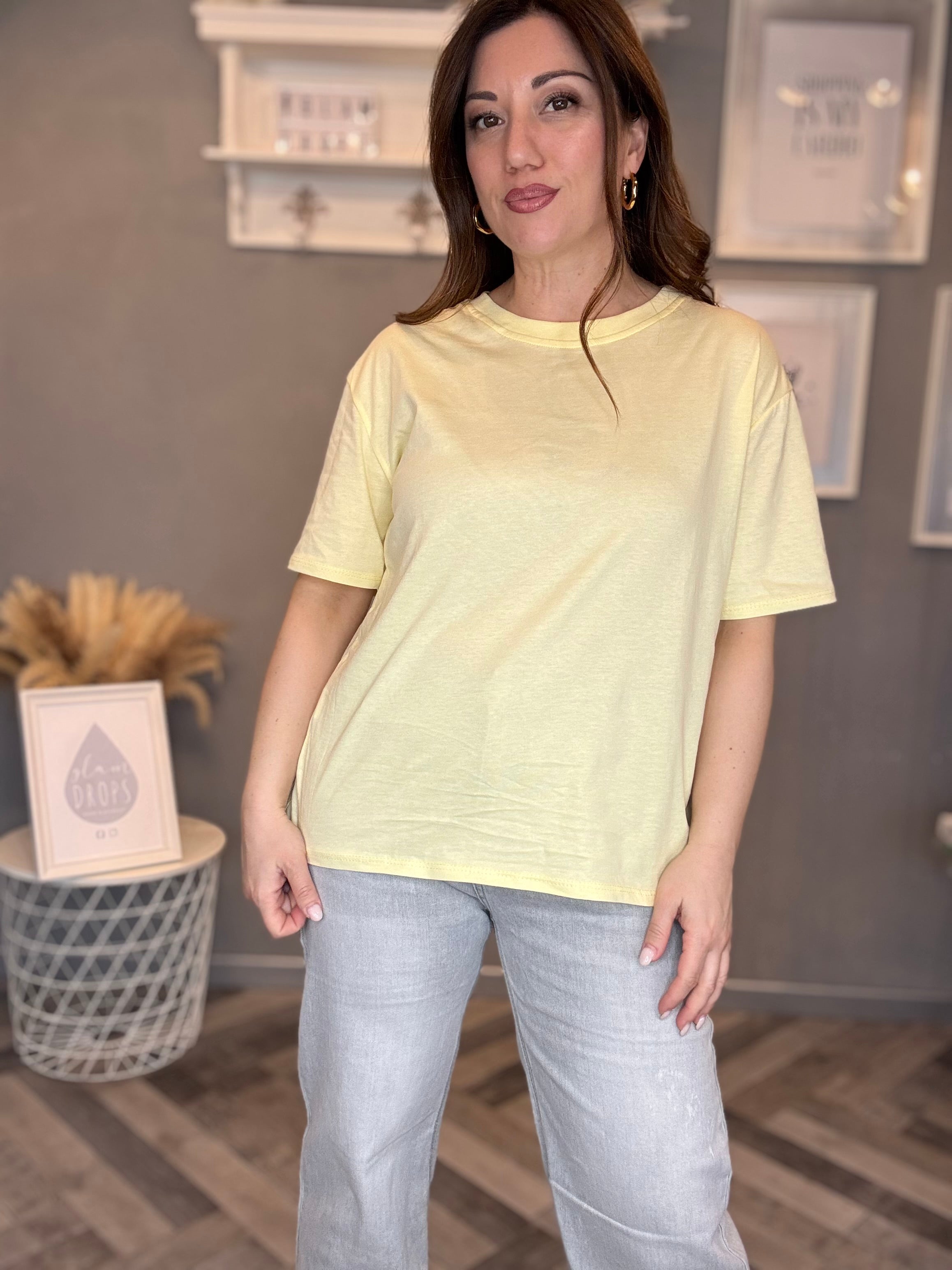 T-shirt soft basic giallo pastello