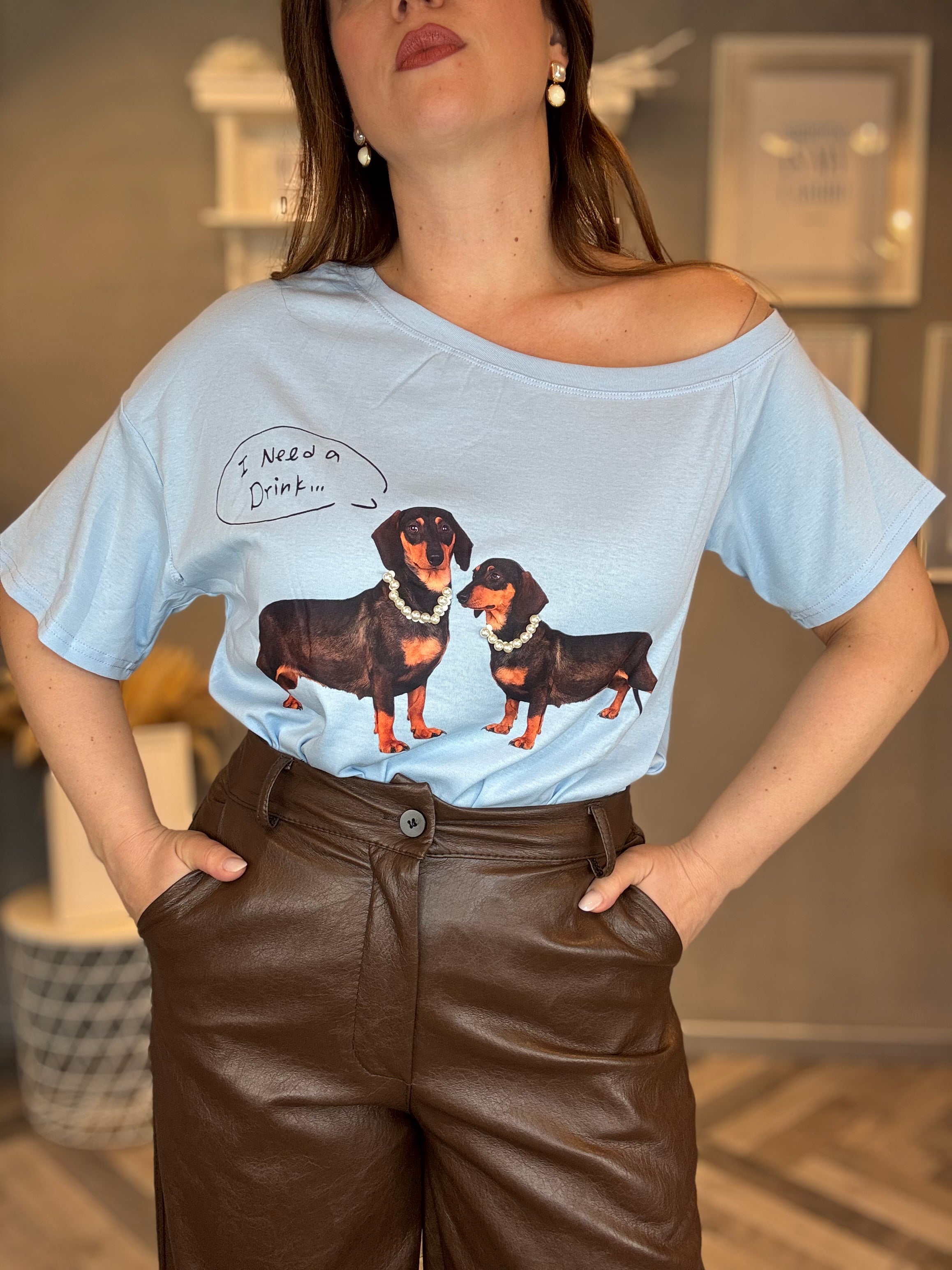 T-shirt bassotti celeste