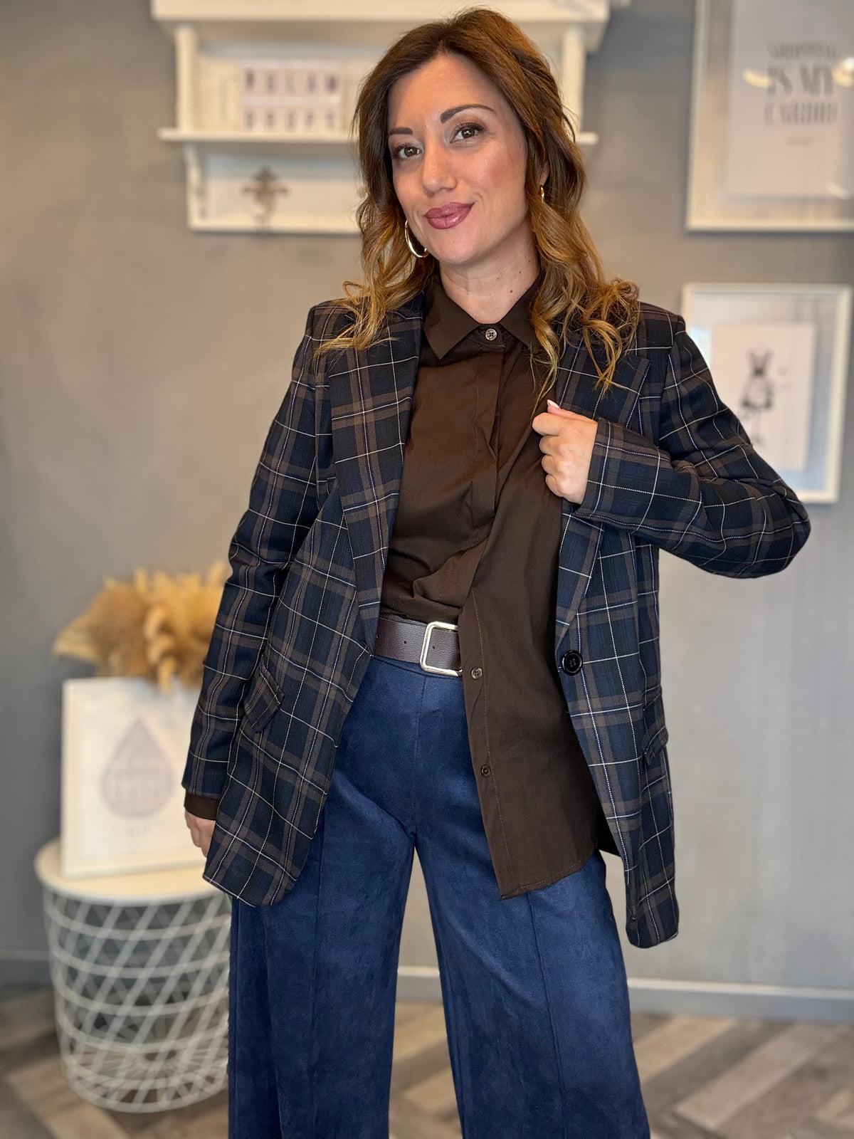Camicia over Essential cioccolato