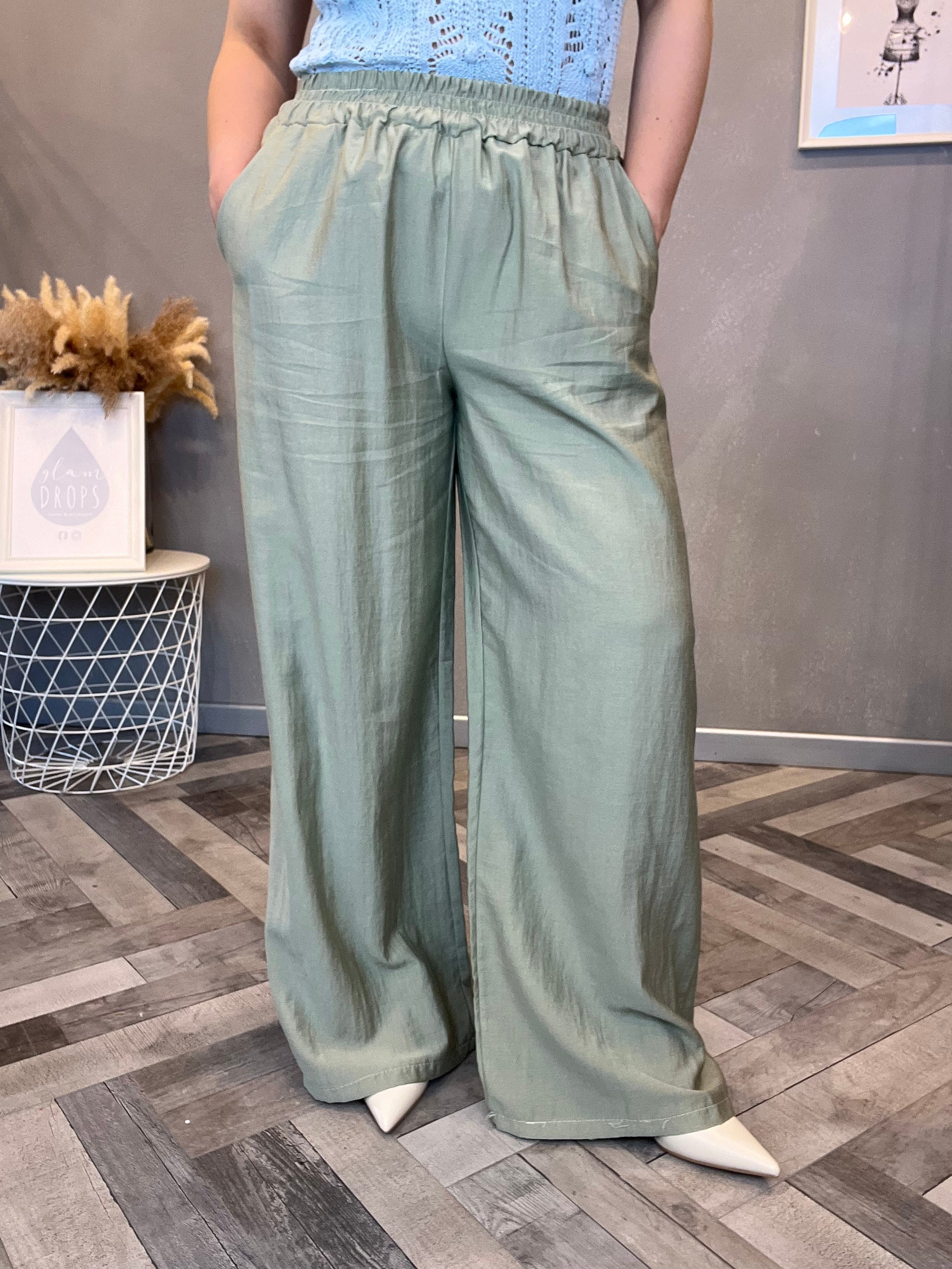 Pantalone palazzo fluido verde salvia