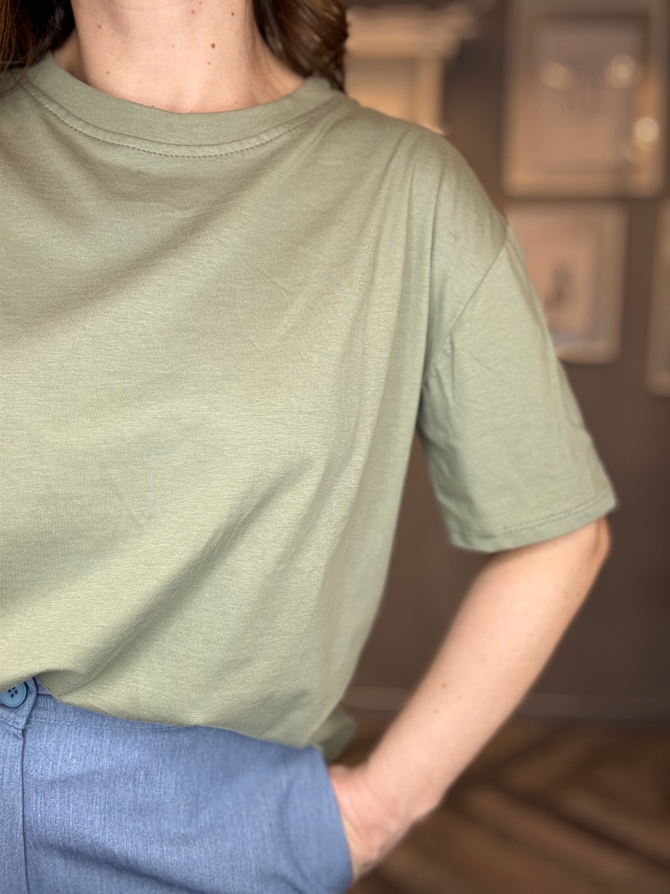 T-shirt soft basic verde salvia