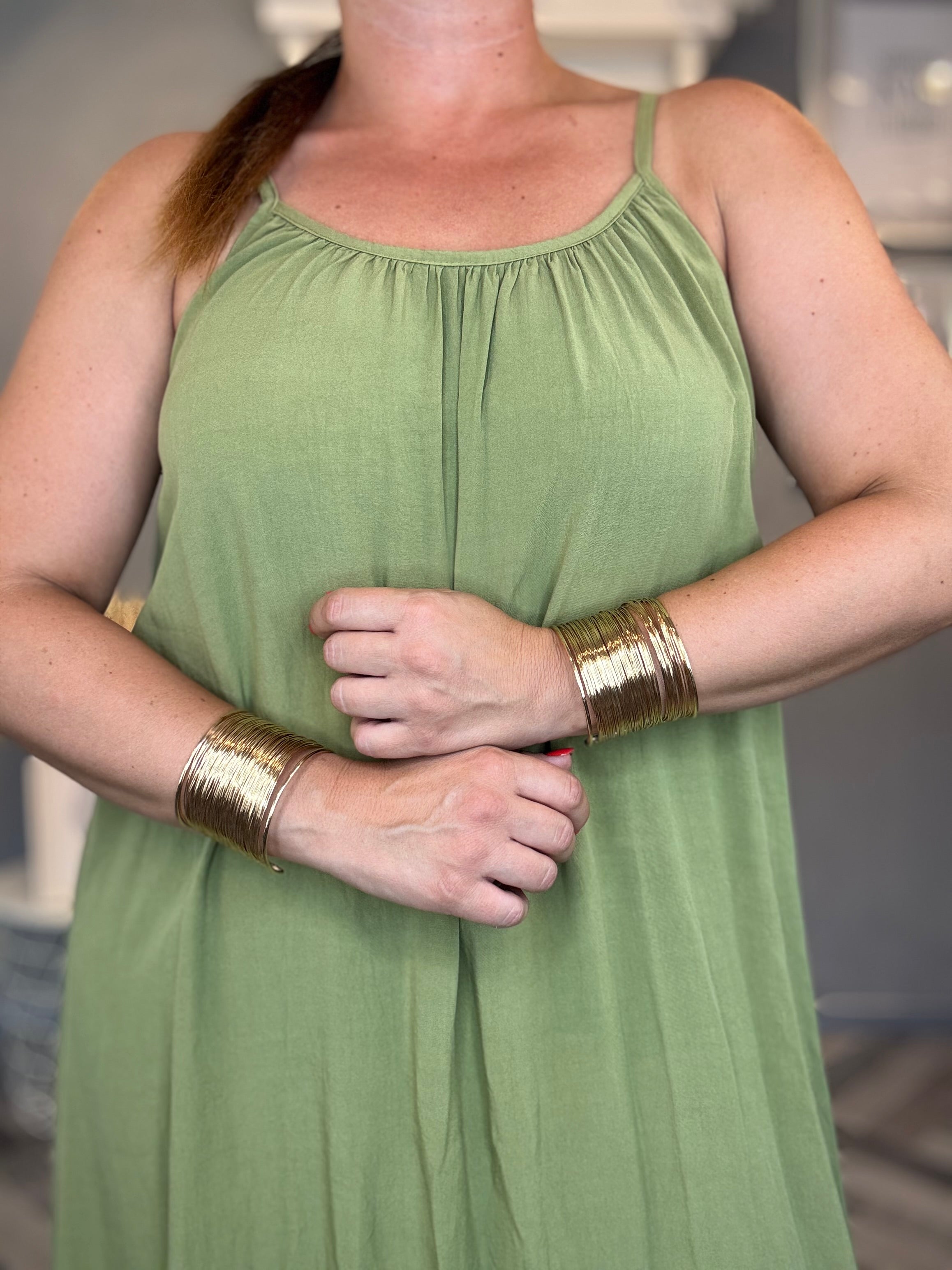 Bracciale singolo rigido dorato modello cuff Aurora