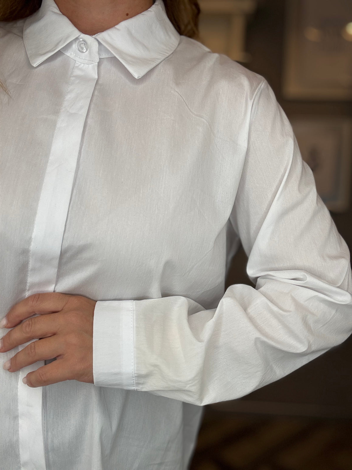 Camicia over Essential bianca