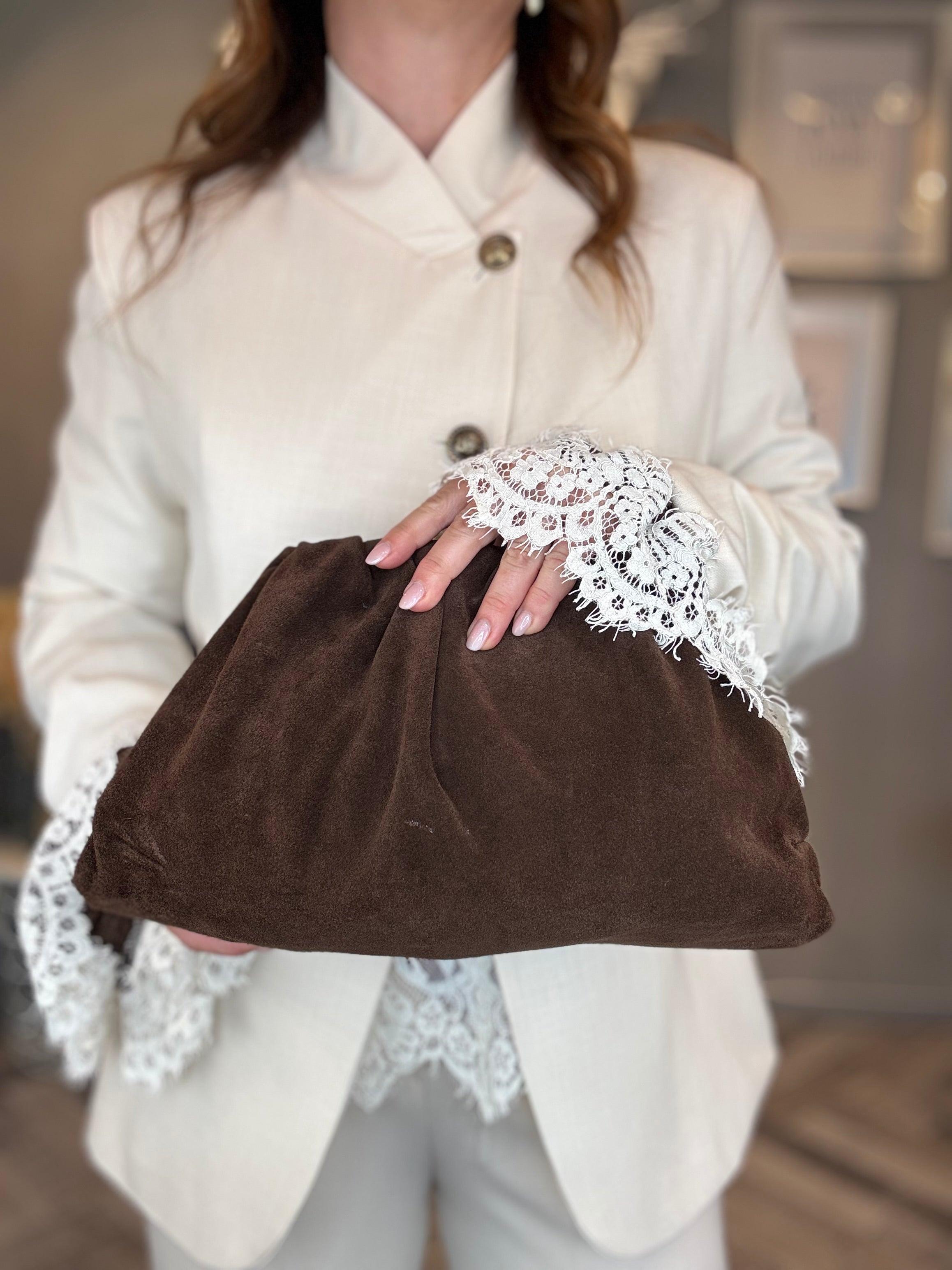 Borsa pouch in pelle scamosciata