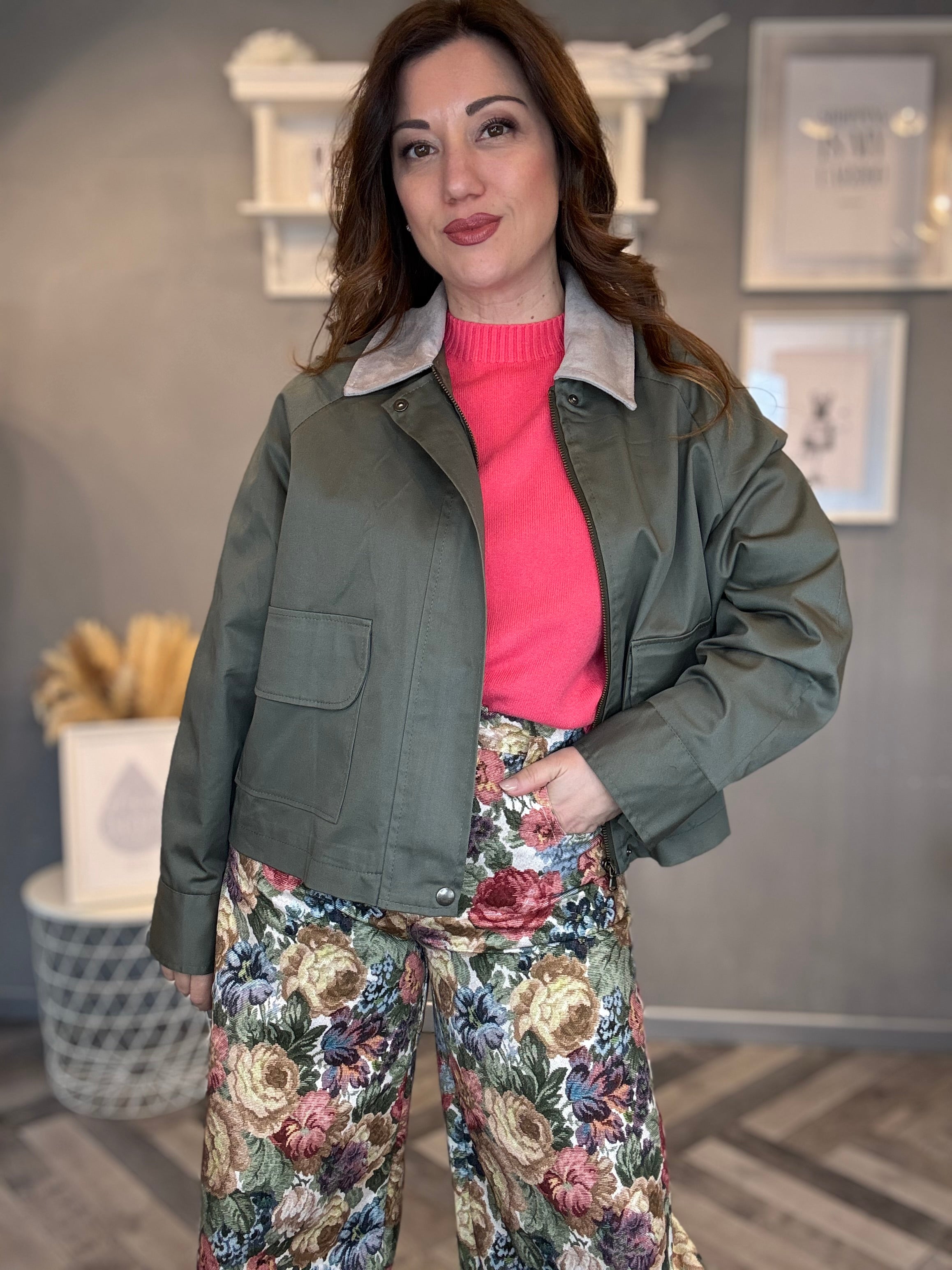 Bomber militare con colletto eco suede sabbia