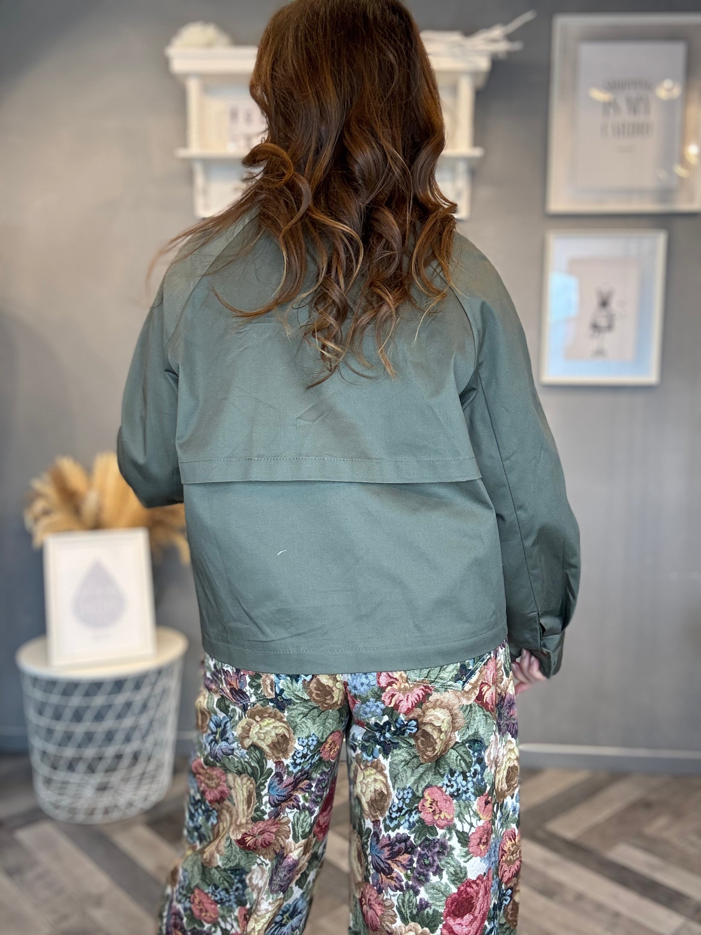 Bomber militare con colletto eco suede sabbia