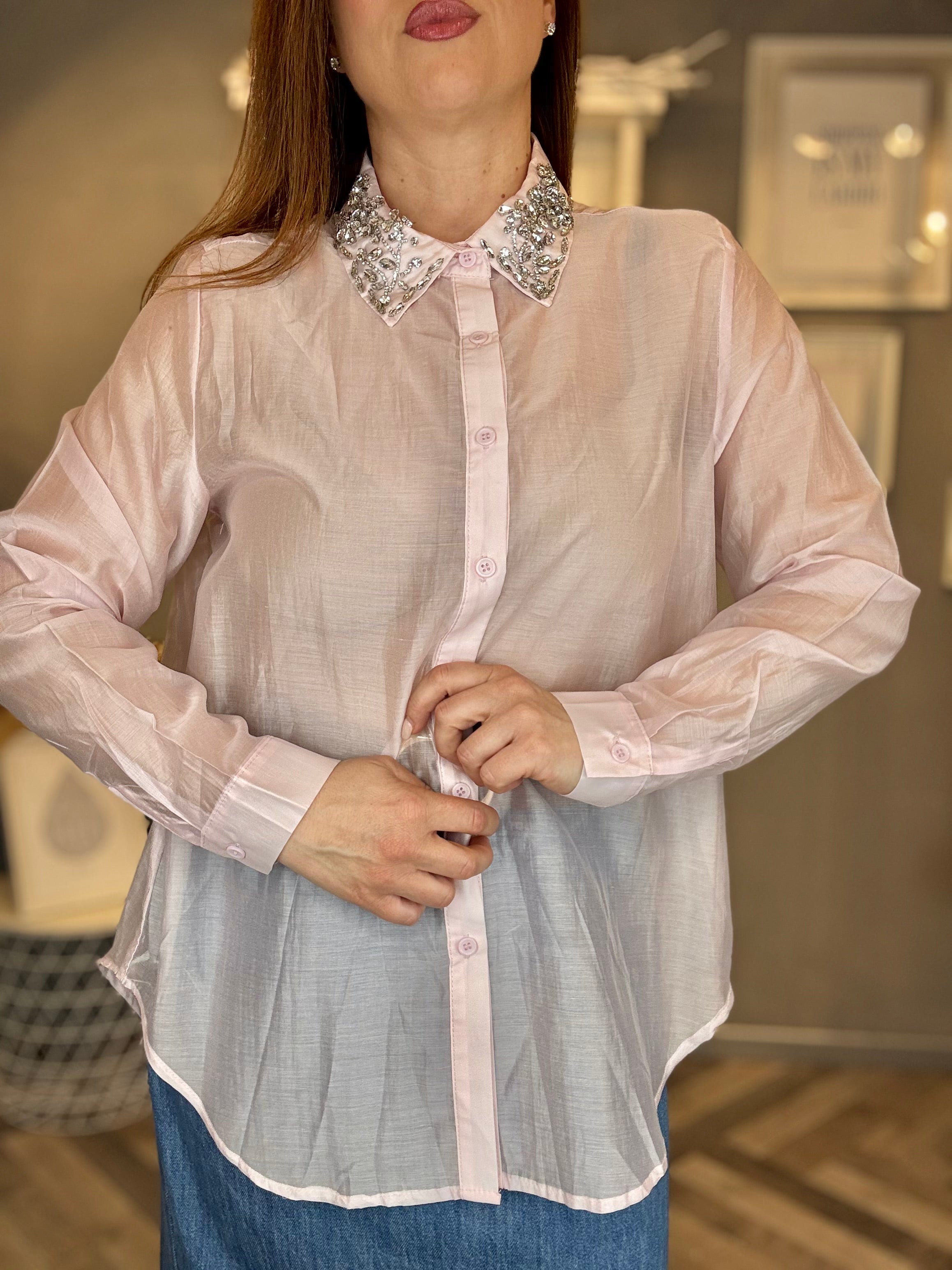 Camicia rosa pastello collo gioiello