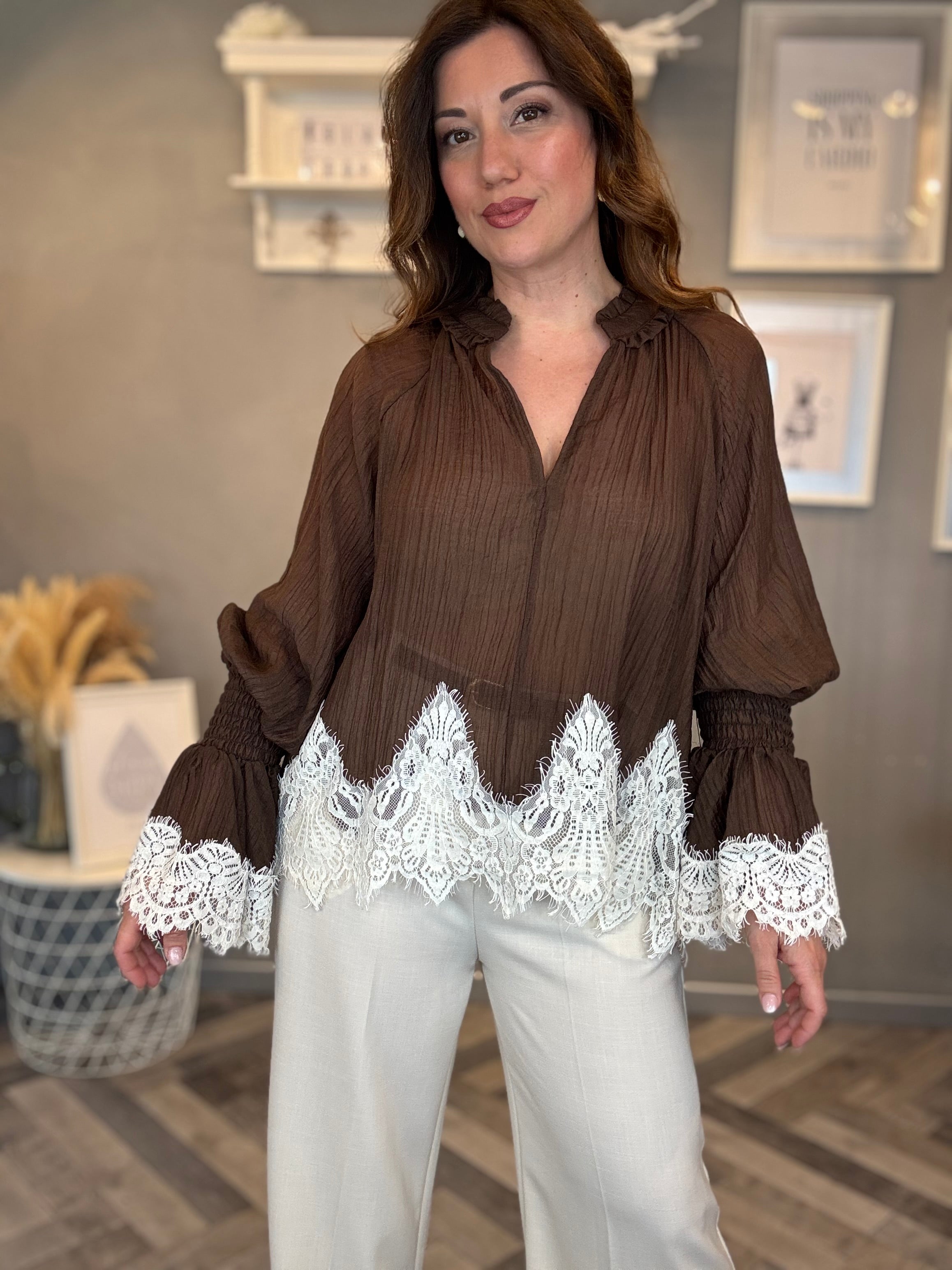 Blusa Romantic lace cioccolato