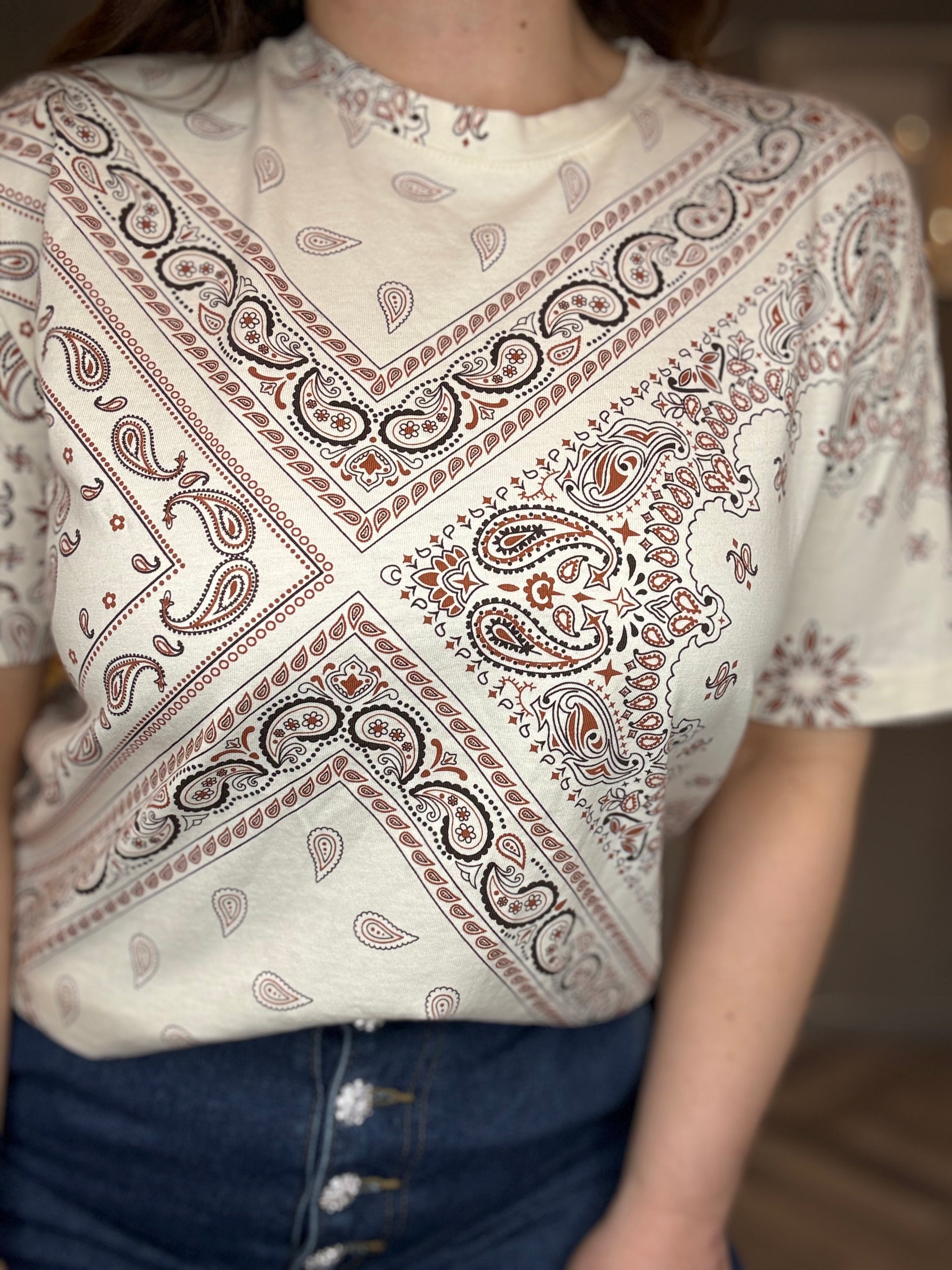 Lumina t-shirt bandana paisley