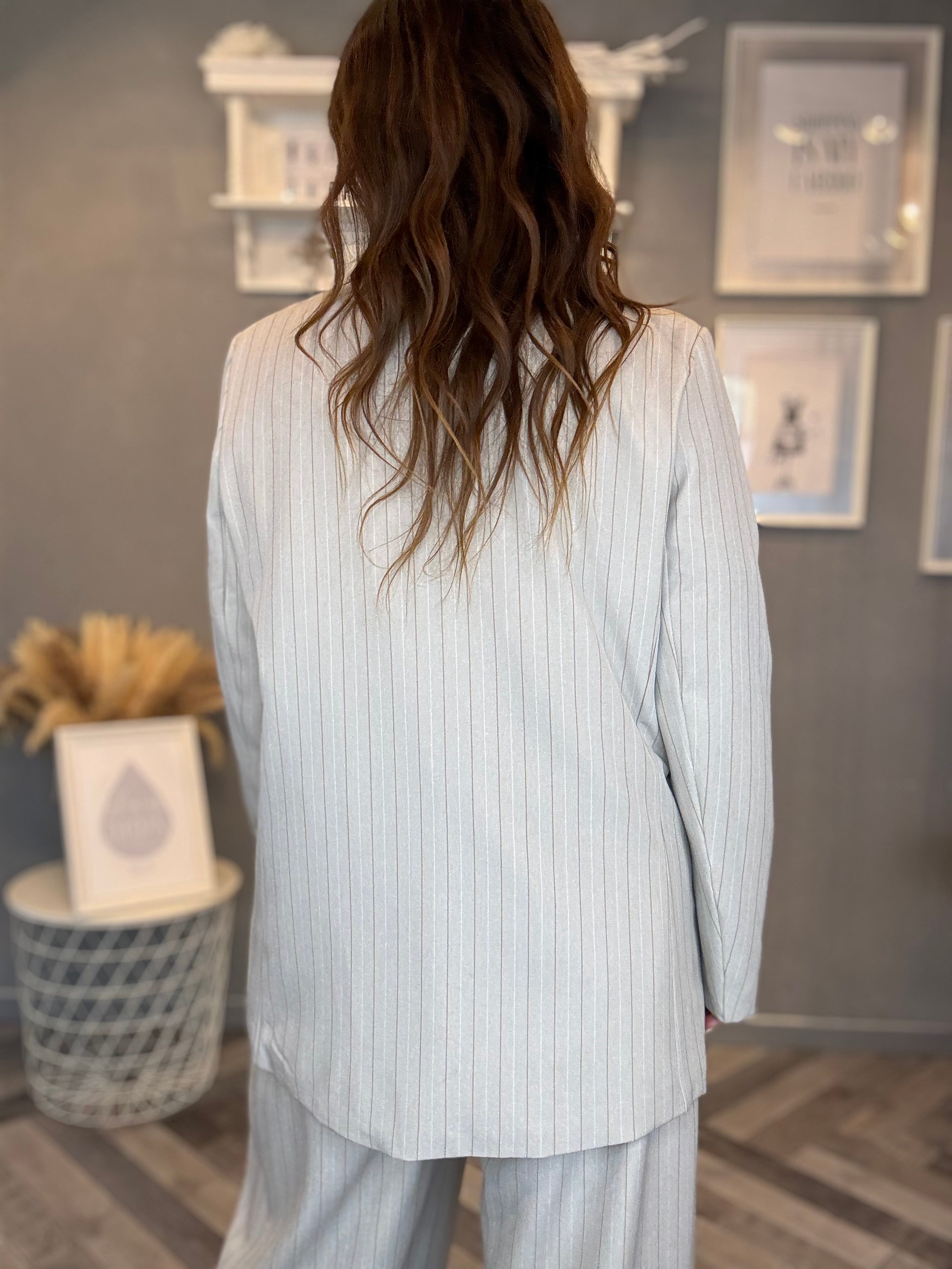 Tailleur a righe sabbia