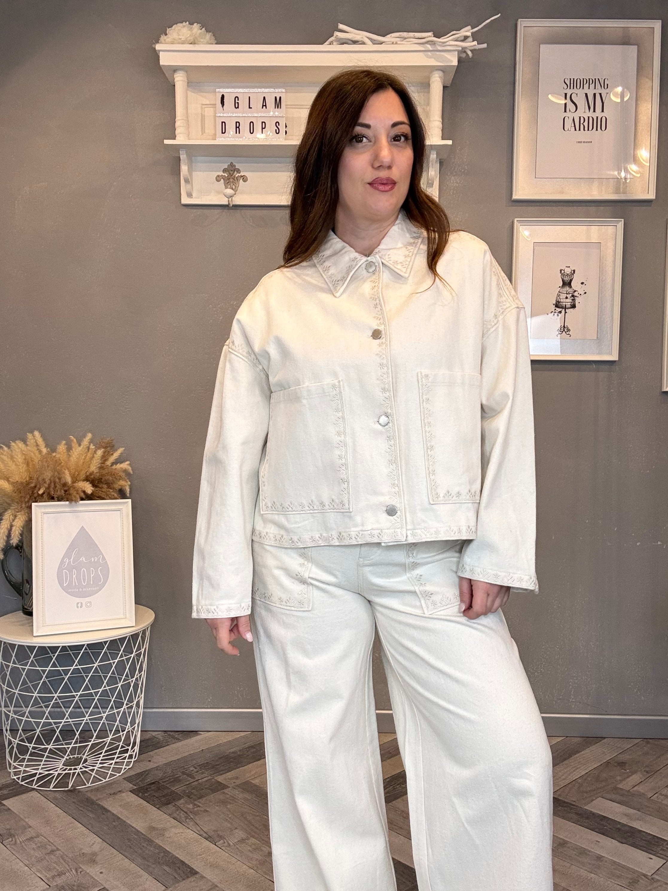 Giubbino in denim con ricami