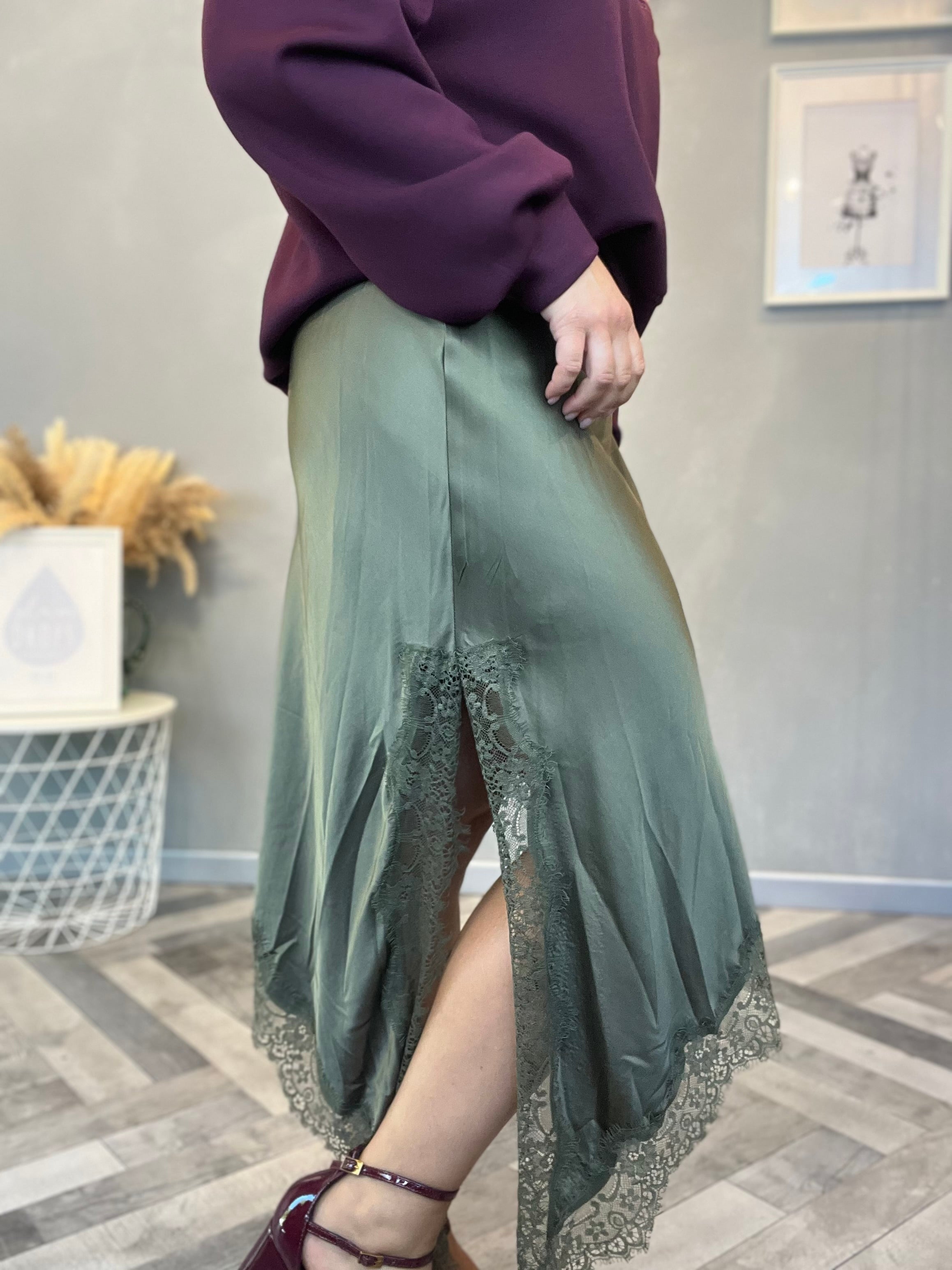 Lumina gonna raso e pizzo verde militare
