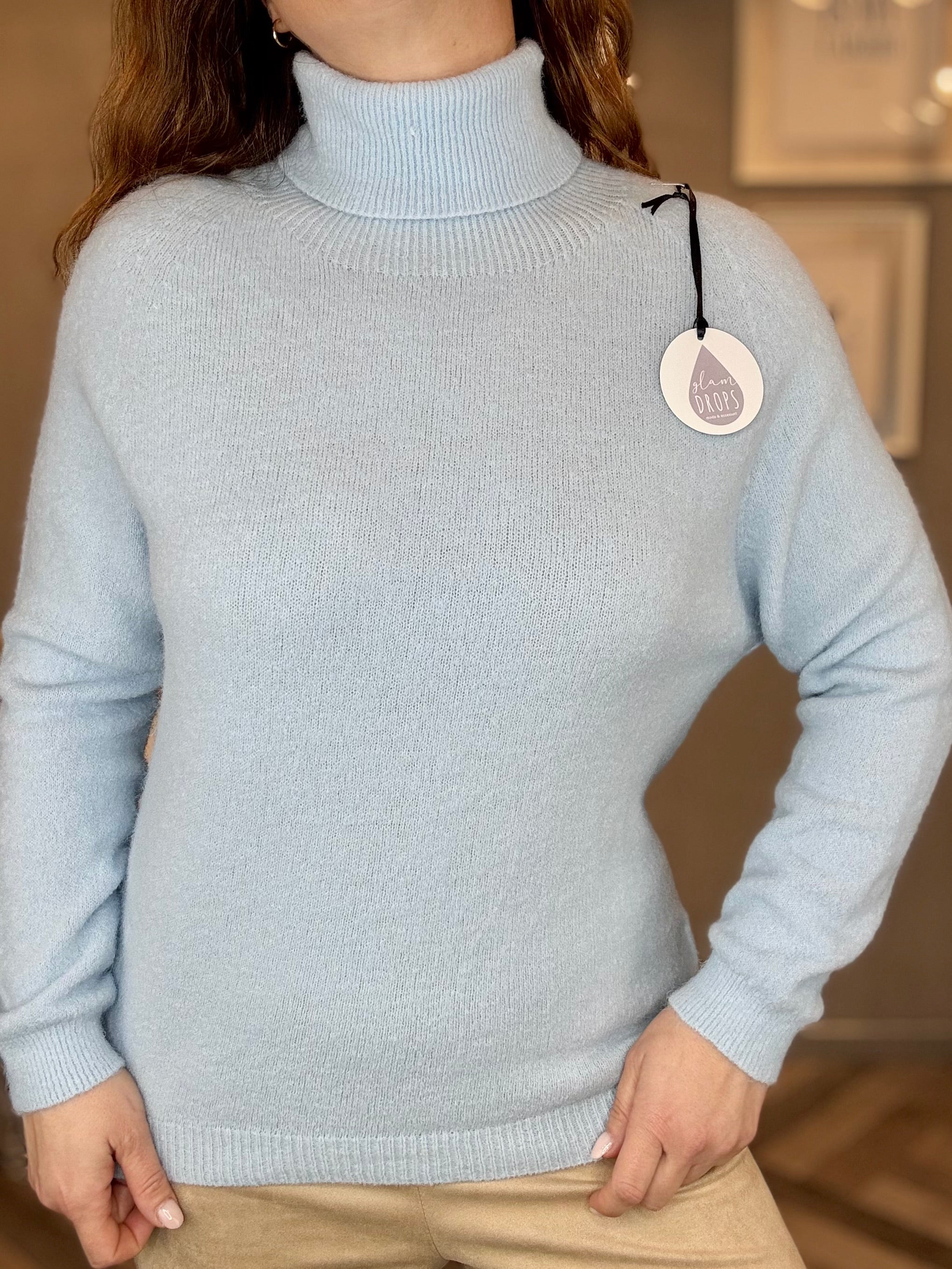 Maglione collo alto celeste