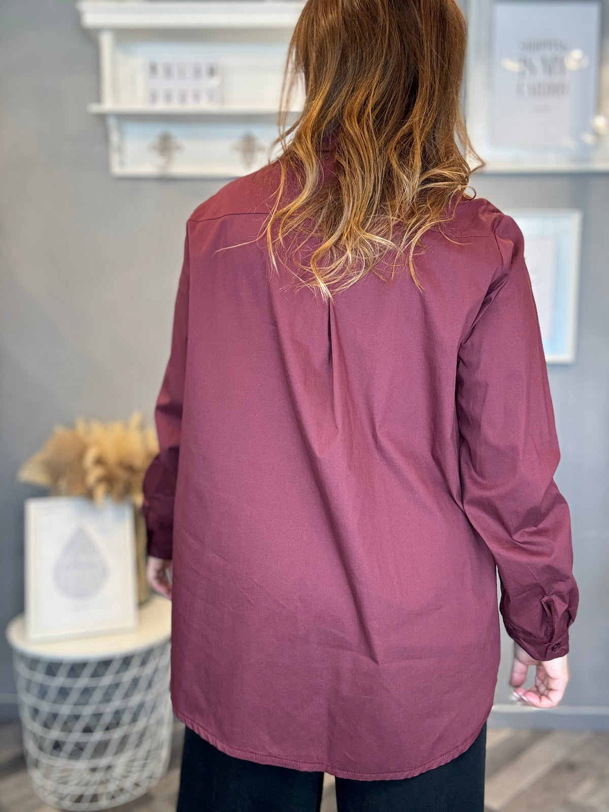 Camicia over Essential bordeaux