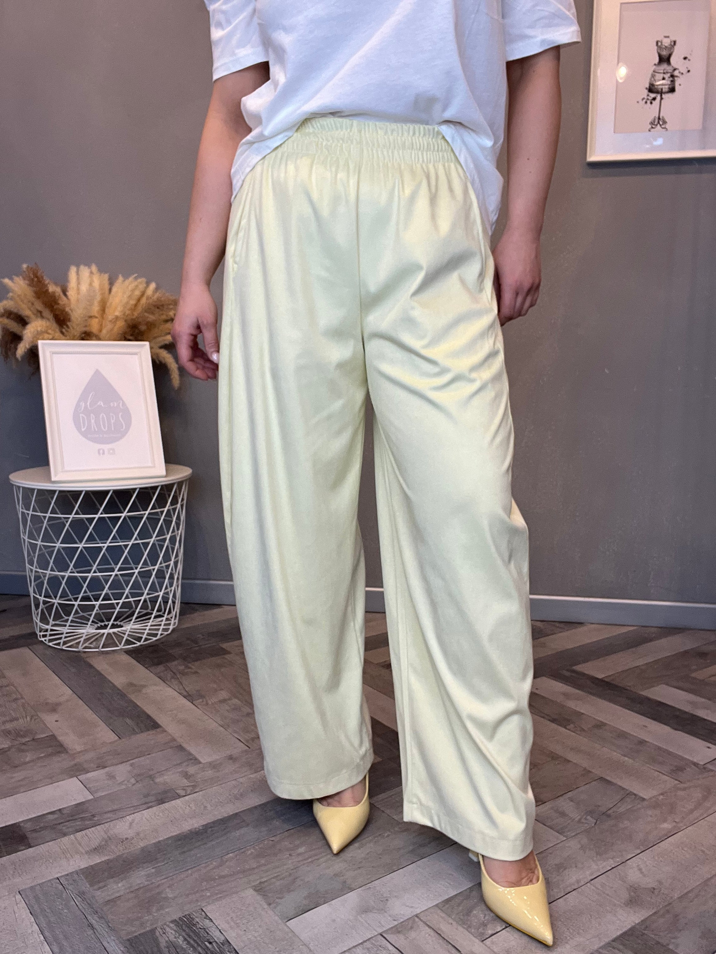 Pantalone eco suede soft wide giallo pastello