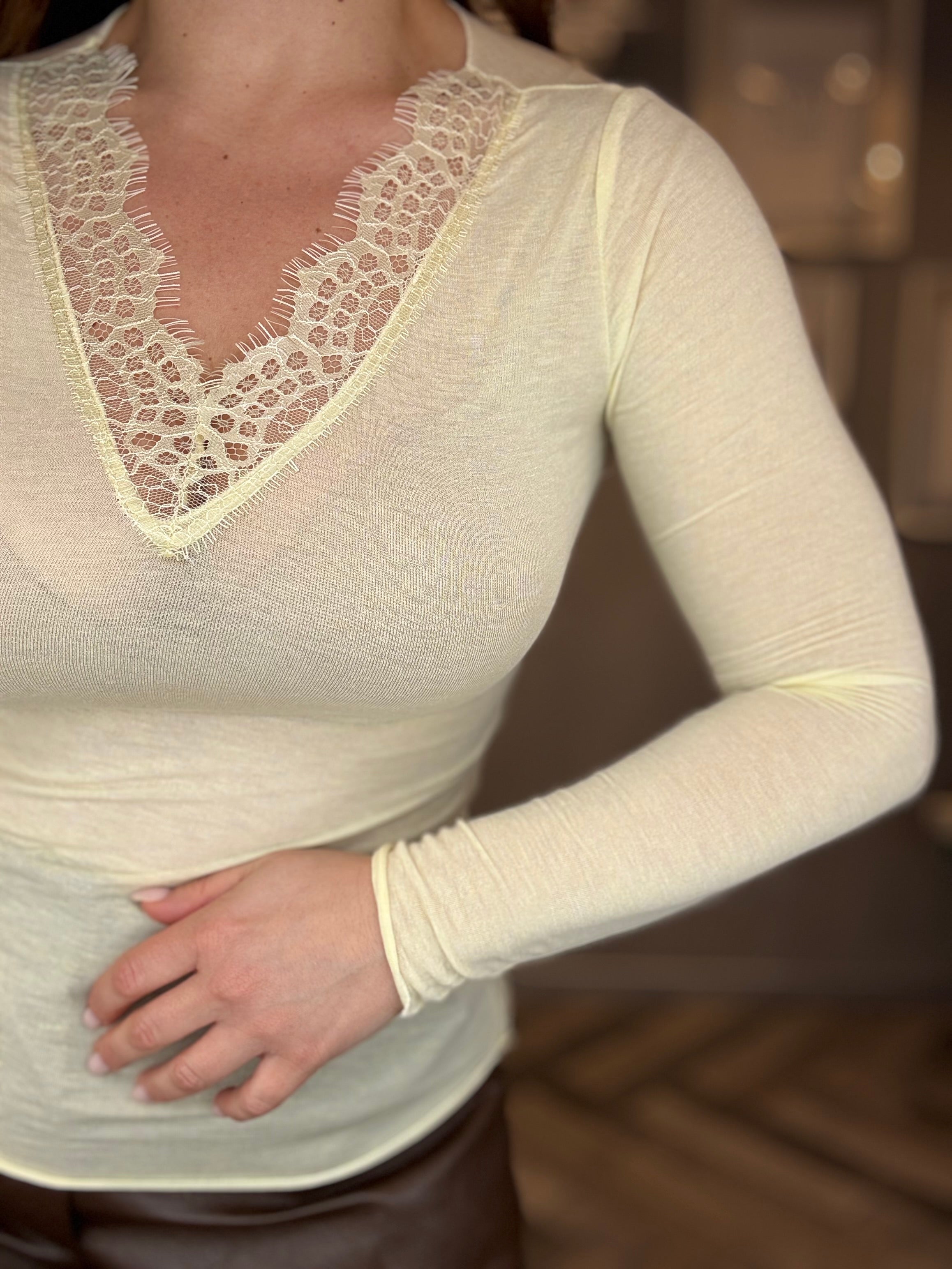 Cashmerina scollo a V con pizzo