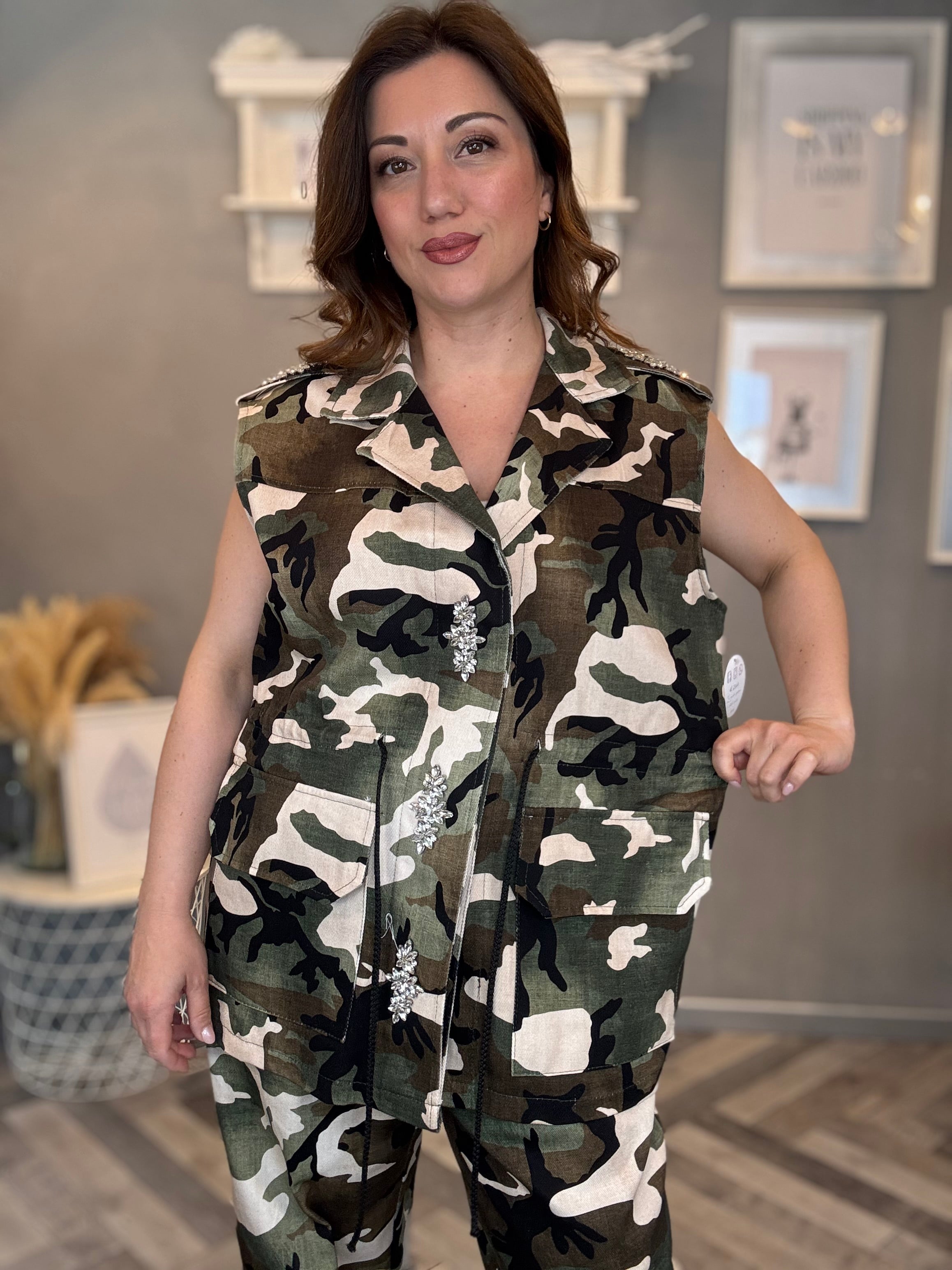 Gilet gioiello con cabochon camouflage