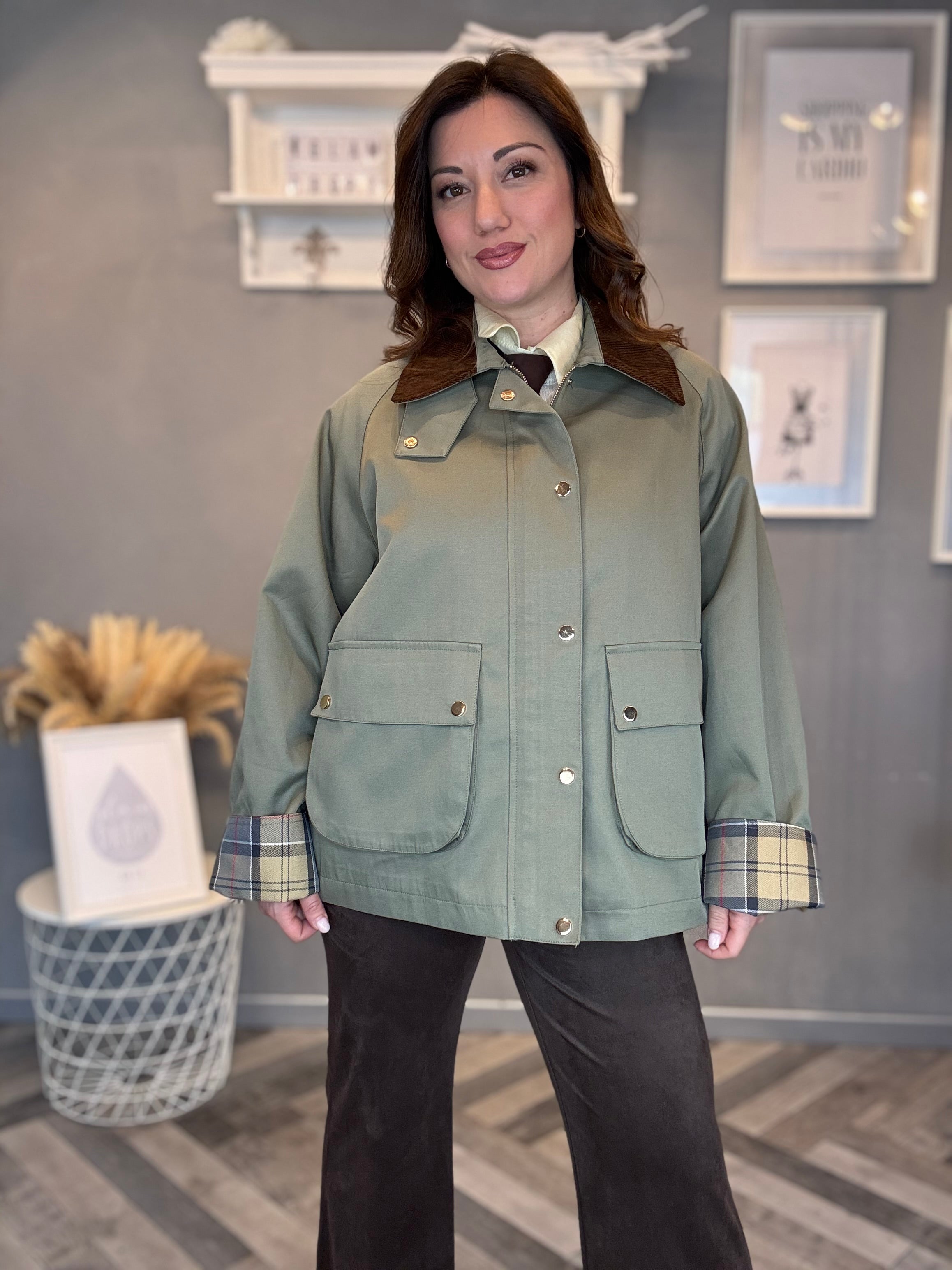 Giacca parka verde militare con dettagli check
