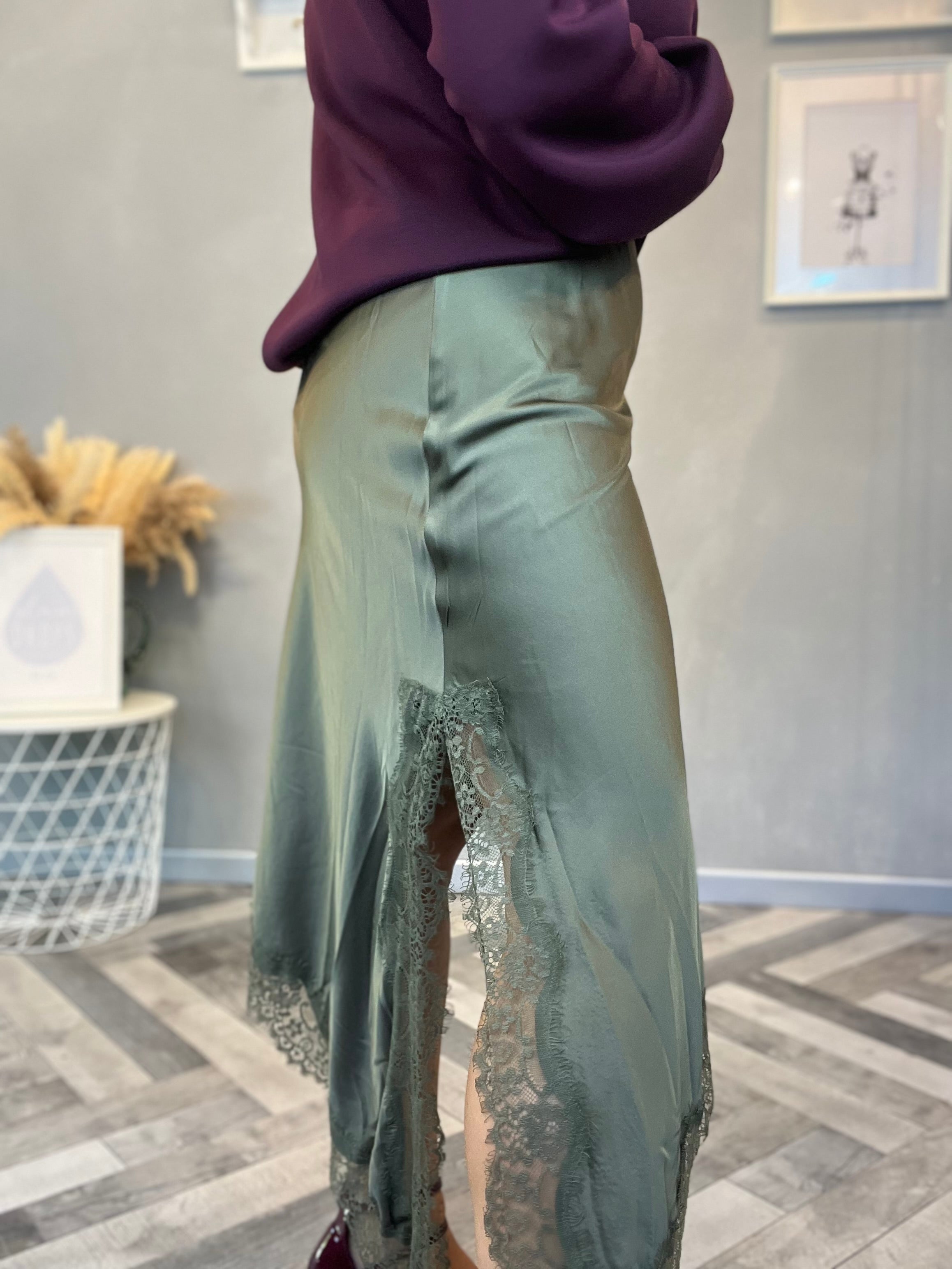 Lumina gonna raso e pizzo verde militare