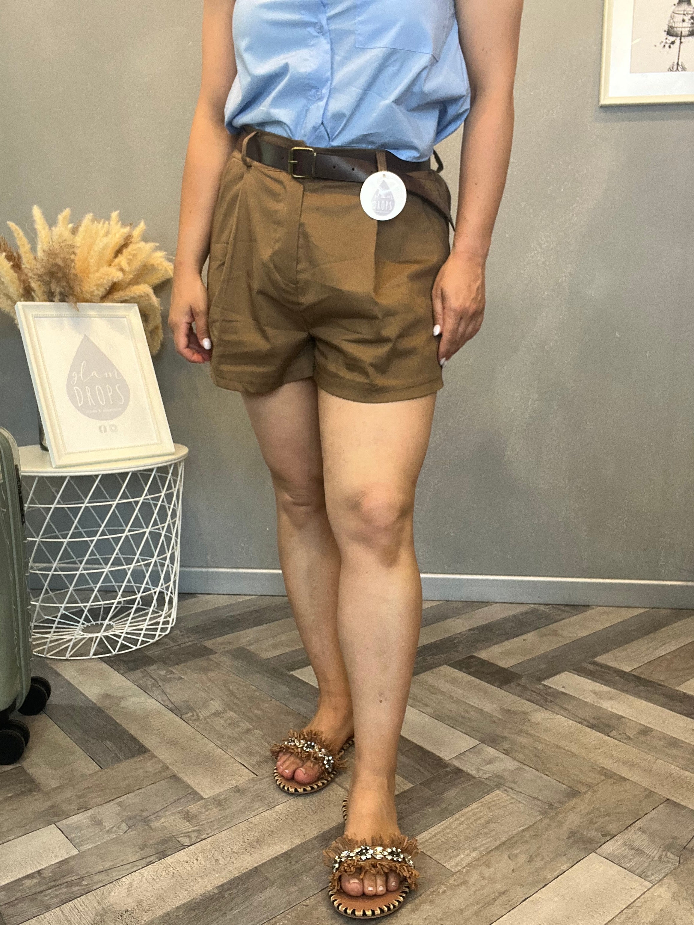 Shorts Camel con cintura